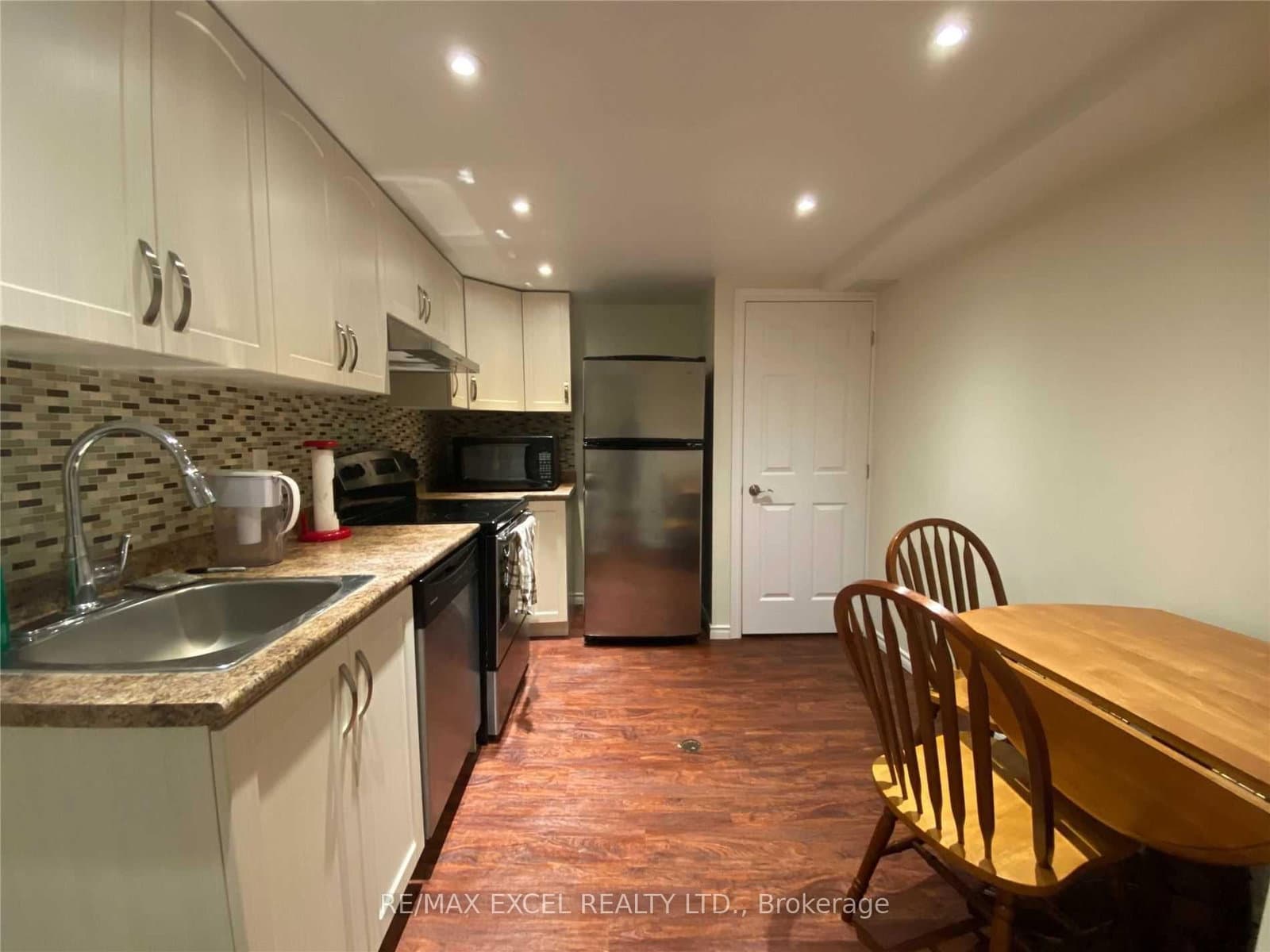 197 Lancaster Avenue, Unit Lower - Image 5