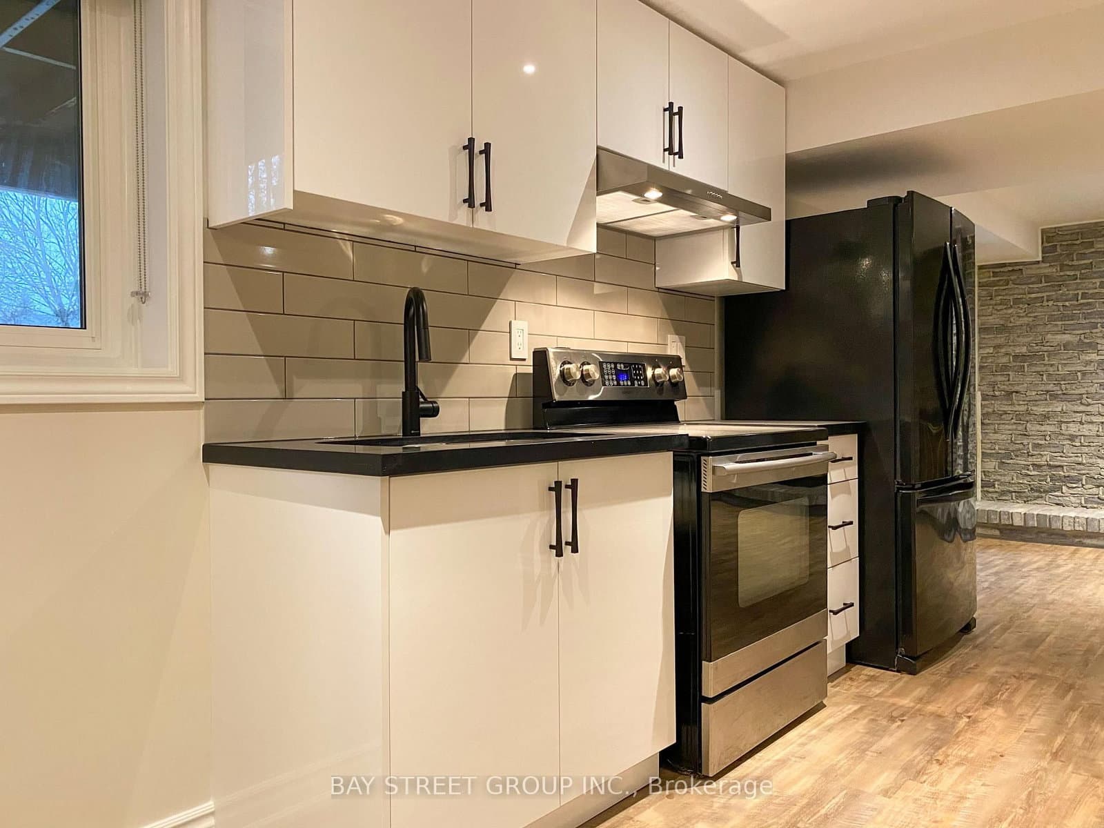 29 Carlton Road, Unit Basement - Image 3