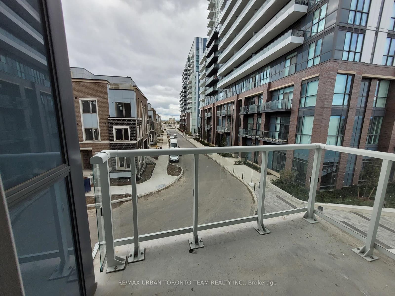 60 Honeycrisp Crescent, Unit 207 - Image 5
