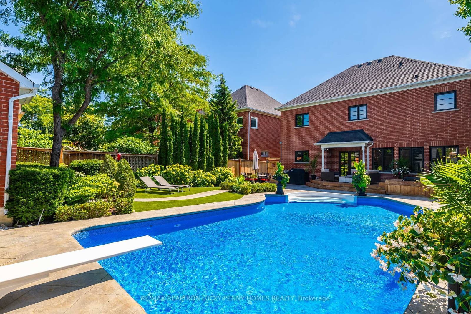 80 Angus Glen Boulevard - Image 1