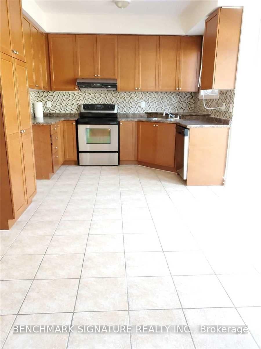 267 Hammersly Boulevard - Image 2