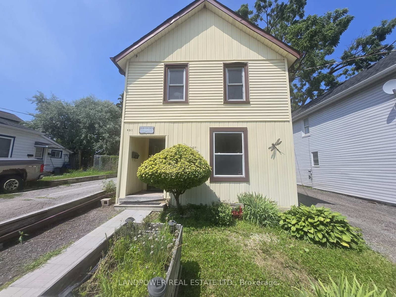 451 Ontario Street, Unit Main Floor - Image 1