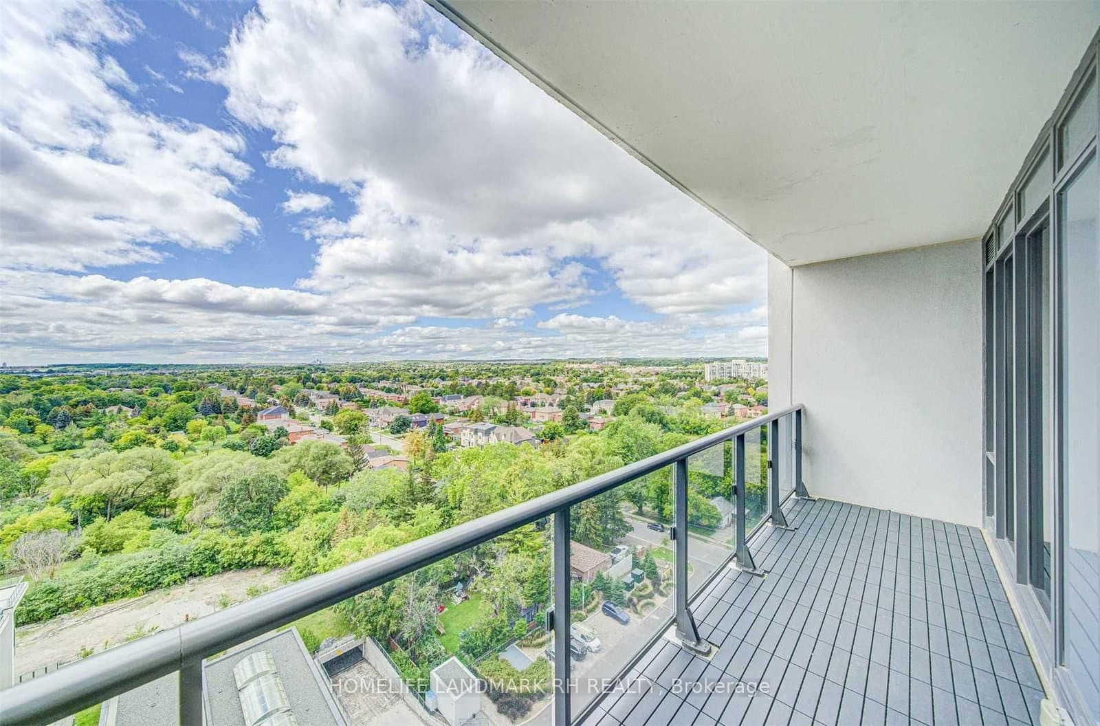 9600 Yonge Street, Unit 1607 - Image 4
