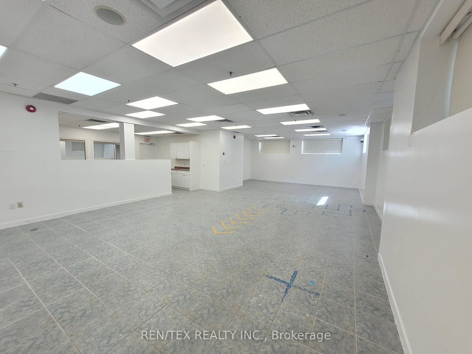9565 Weston Road, Unit L01 - Image 4