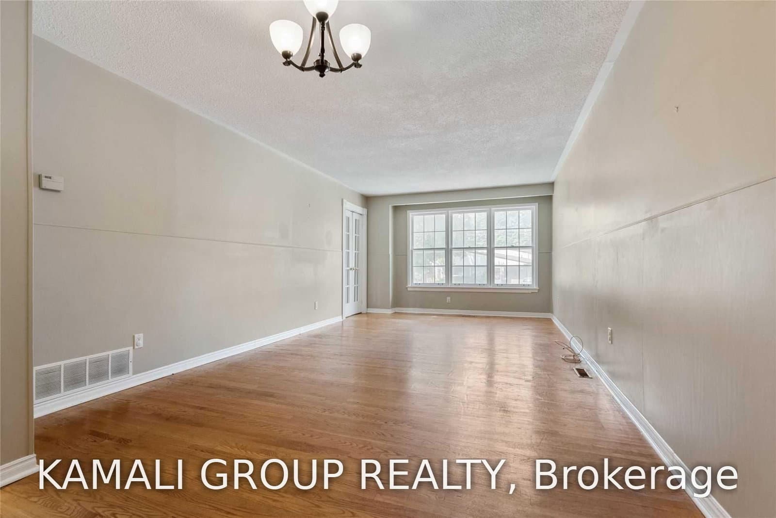 15 Walter Avenue, Unit MAIN - Image 5