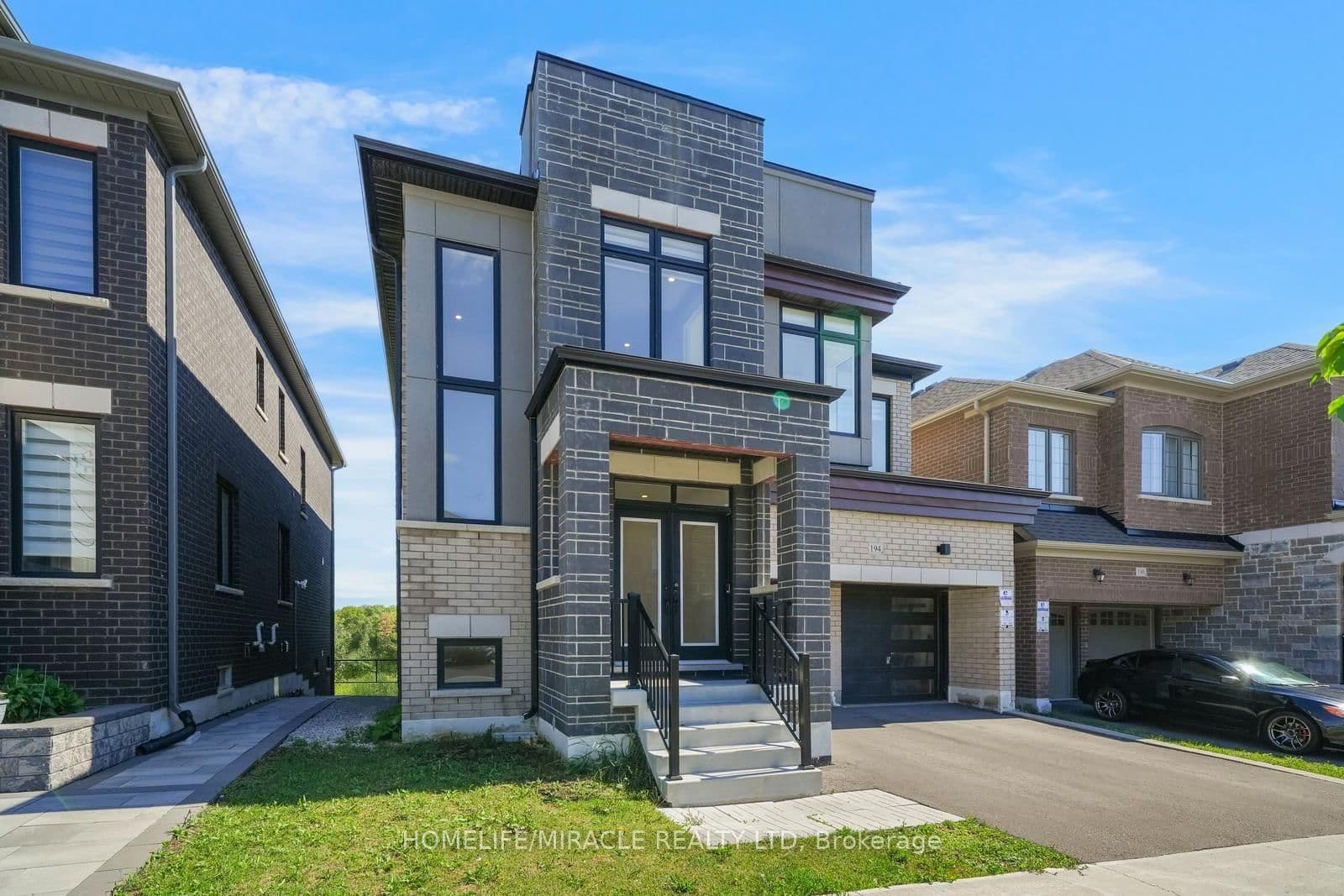 194 Boundary Boulevard - Image 2