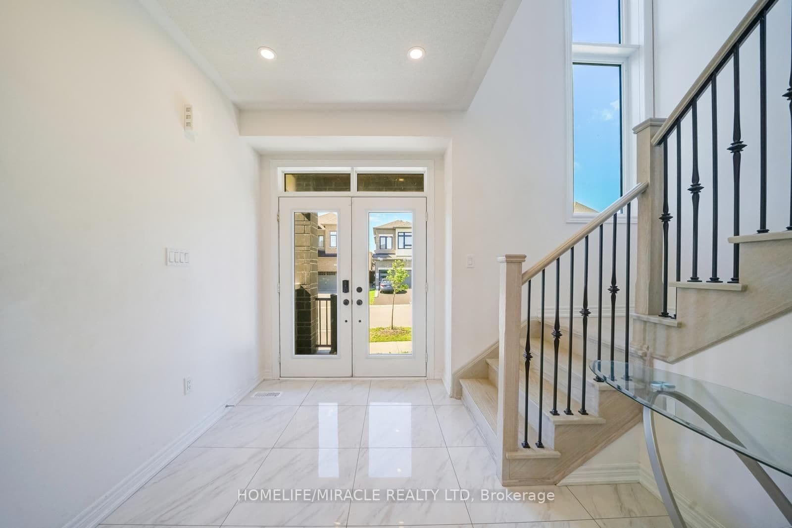 194 Boundary Boulevard - Image 4