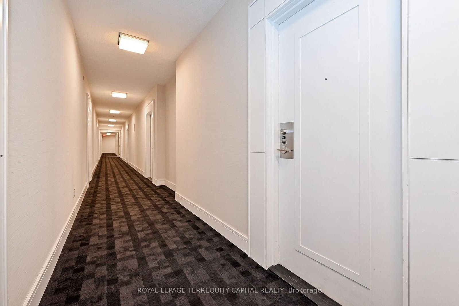 9199 Yonge Street, Unit Se-306 - Image 6