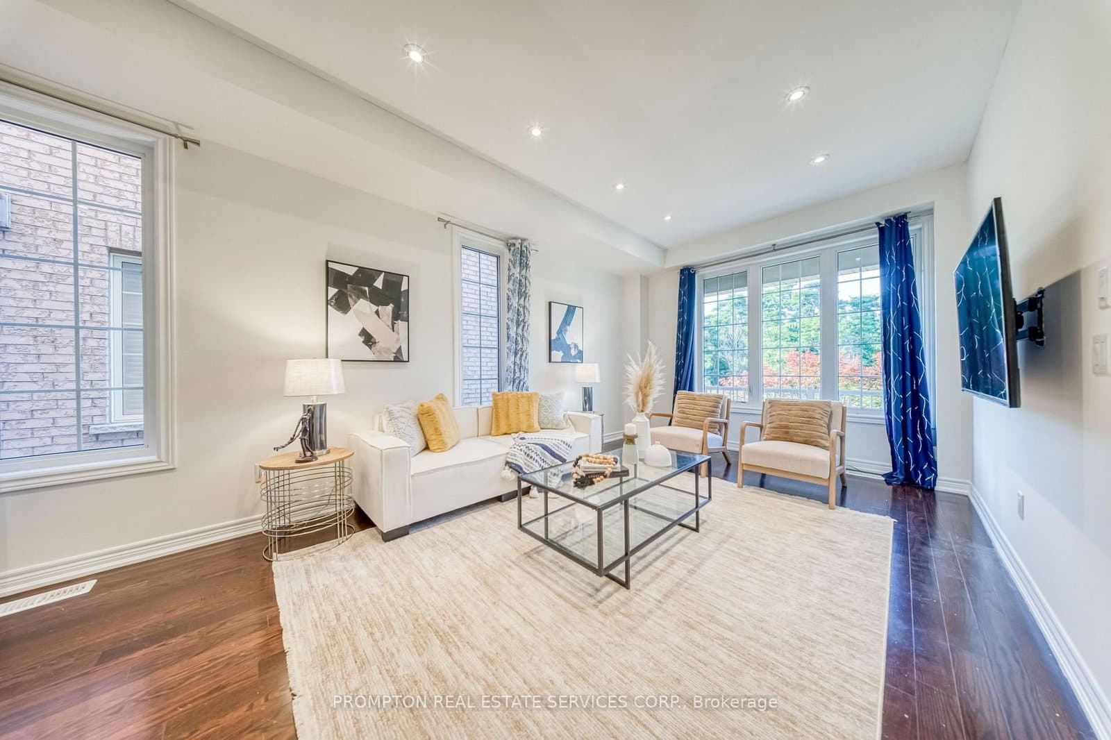 2762 Donald Cousens Parkway - Image 2