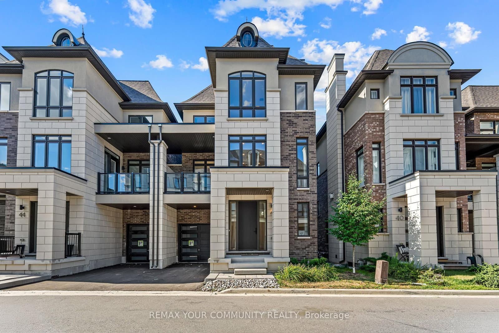 42 Globemaster Lane - Image 1