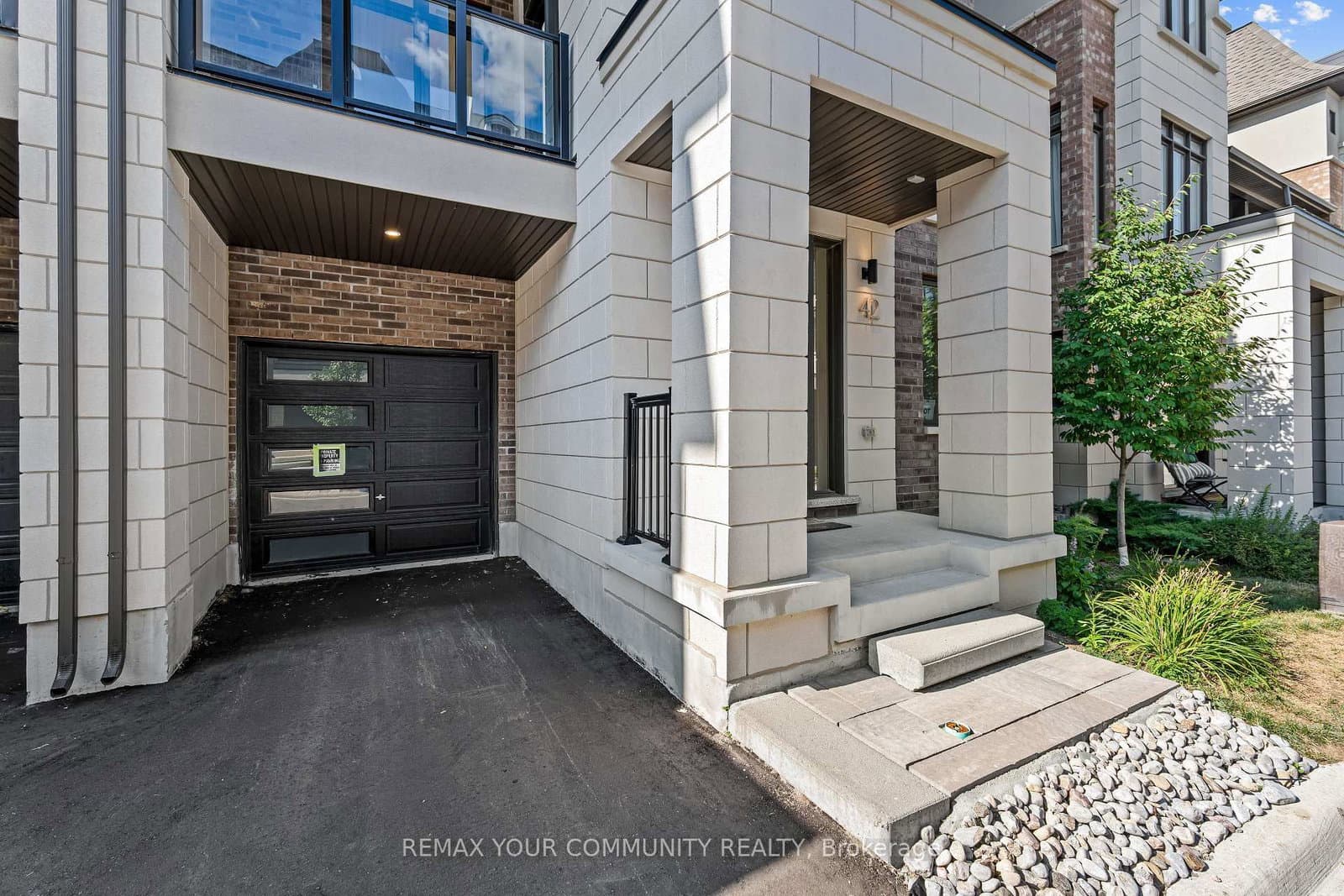 42 Globemaster Lane - Image 2