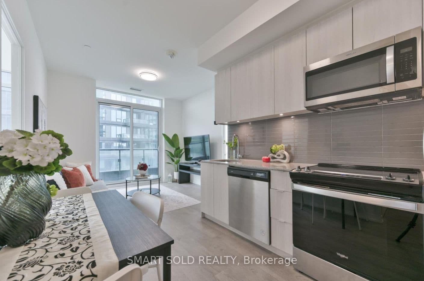 8868 Yonge Street, Unit 909E - Image 2