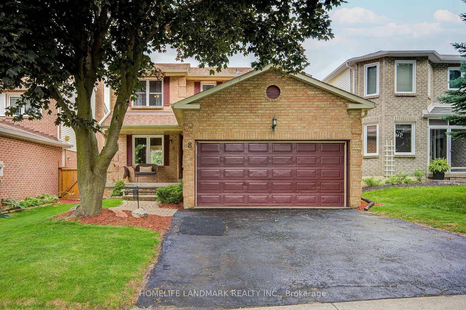8 Closs Square - Image 1