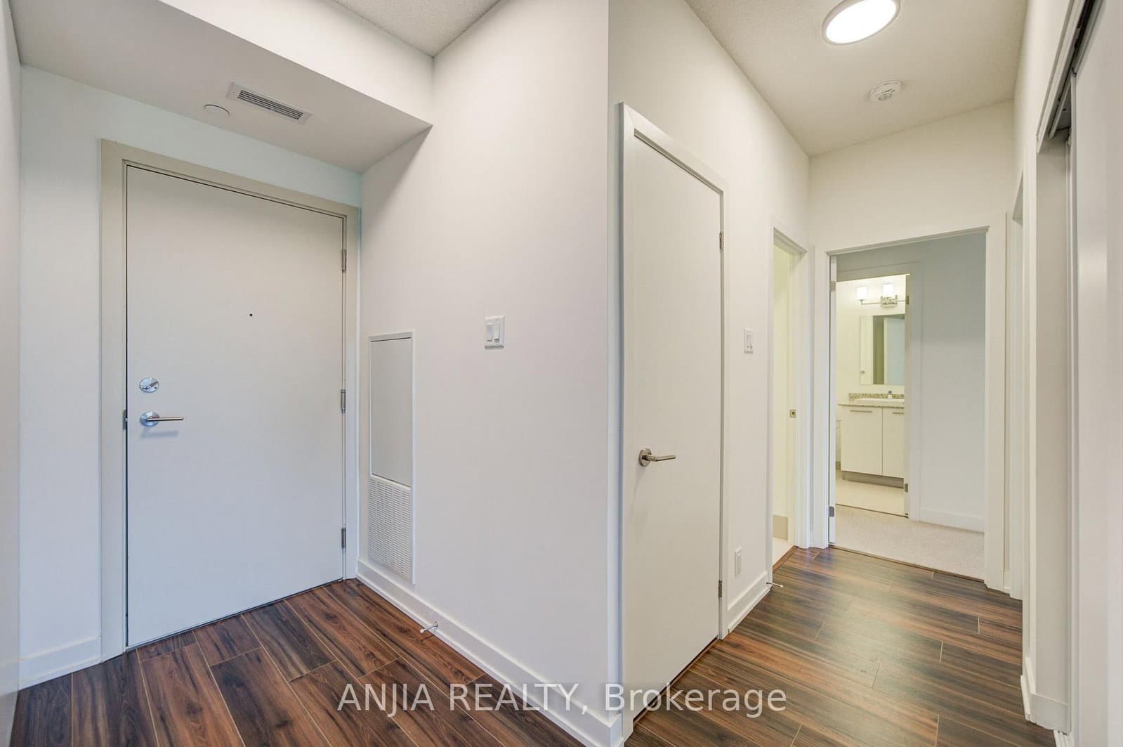 101 Cathedral High Street, Unit 303 - Image 5