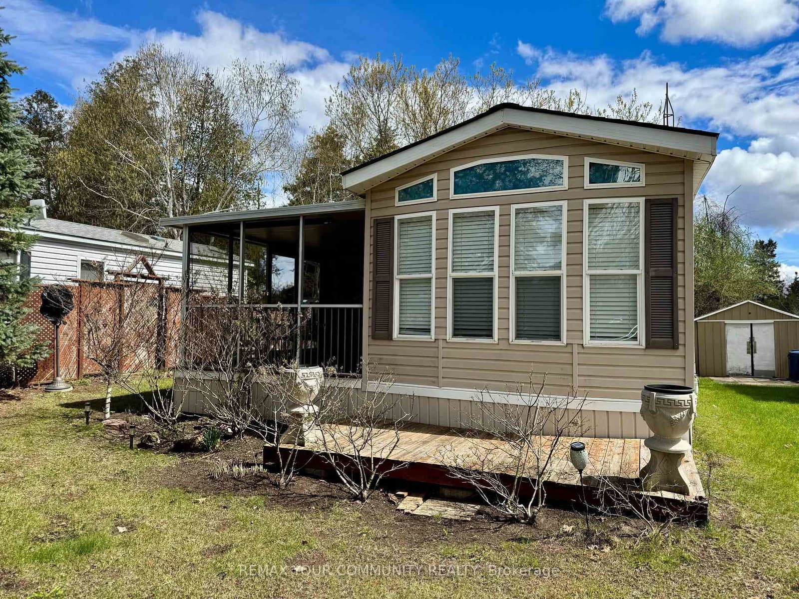 285 Crydermans Side Road, Unit 323 - Image 1