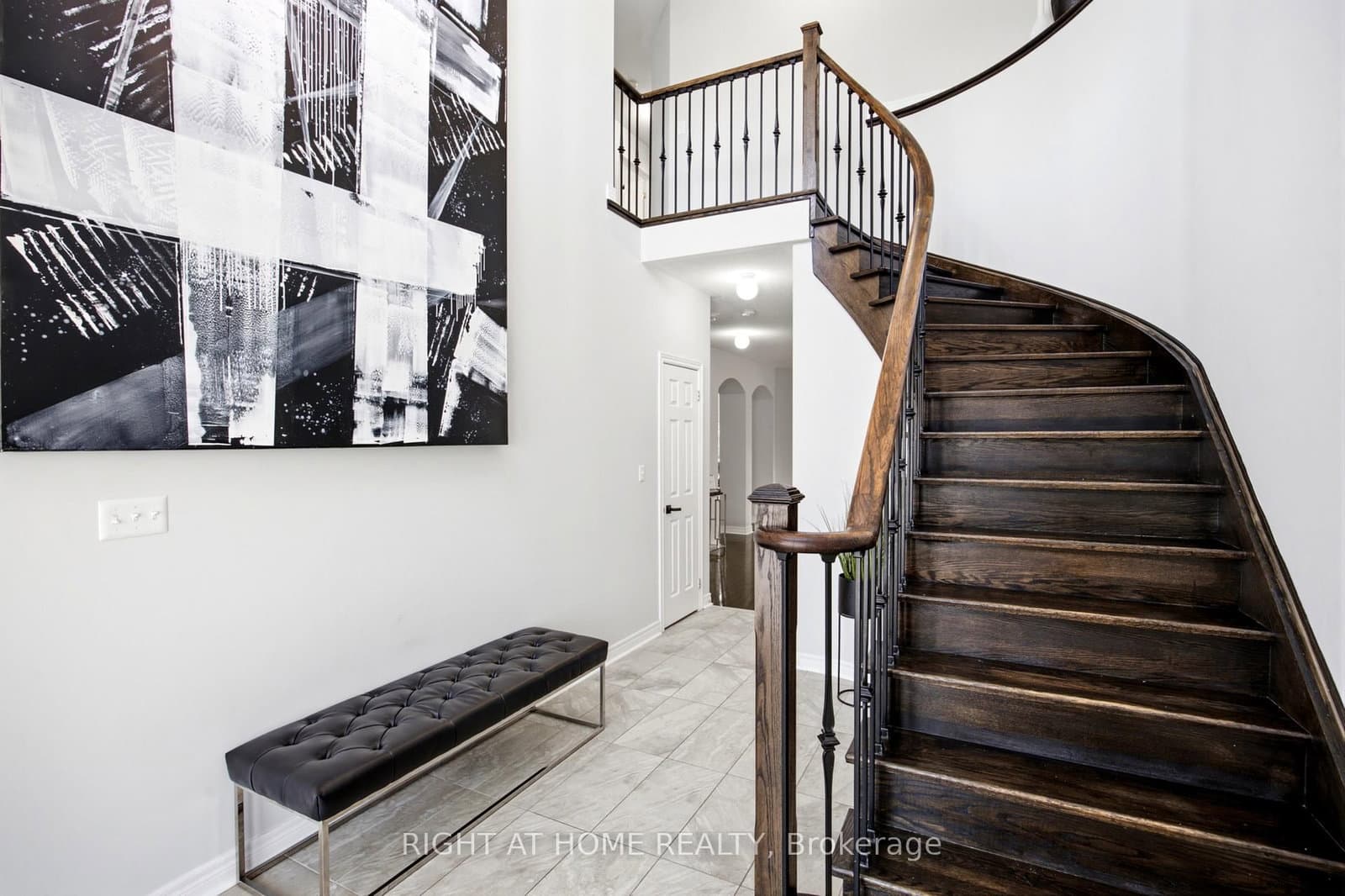 216 Greenwood Road - Image 6