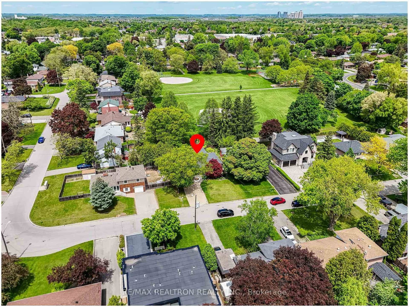 15 Lincoln Green Drive - Image 2