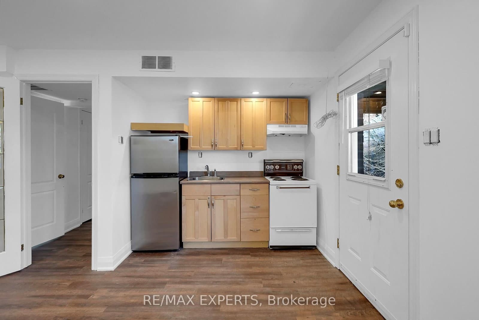 97 Franklin Street, Unit Basement - Image 5
