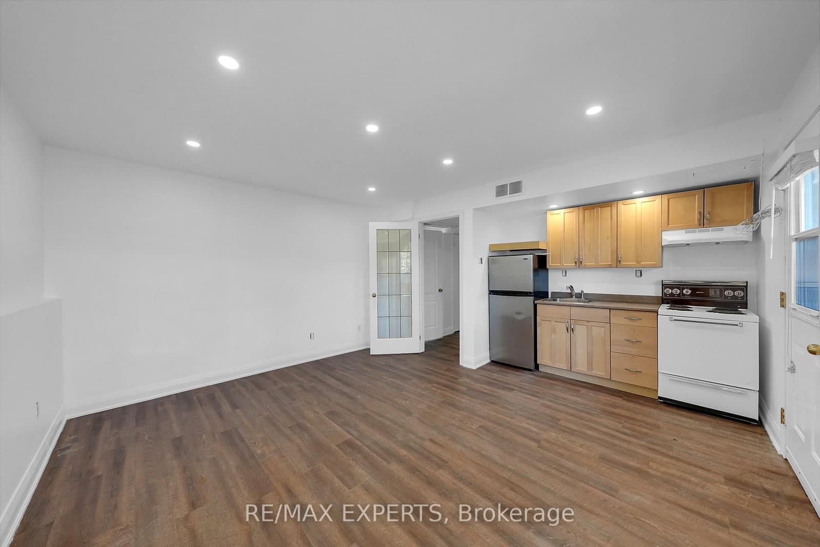 97 Franklin Street, Unit Basement - Image 6