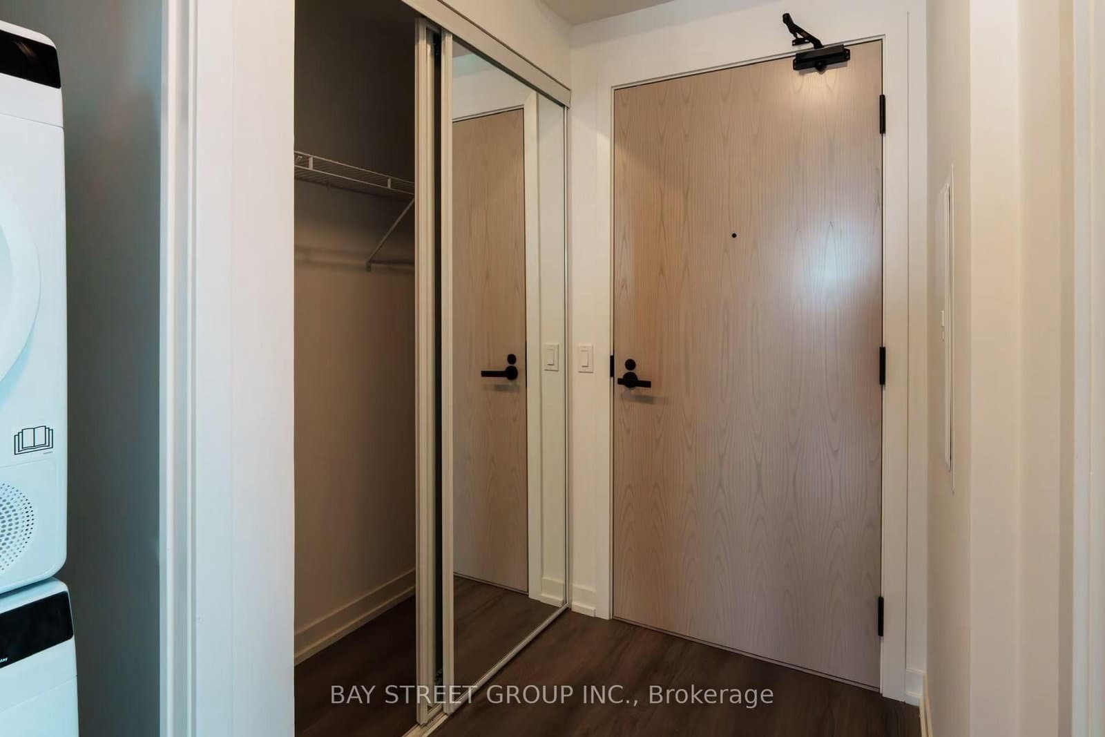 28 Interchange Way, Unit 1105 - Image 3