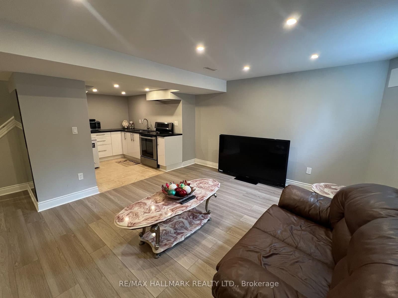 15 Cormorant Crescent, Unit Basement - Image 6