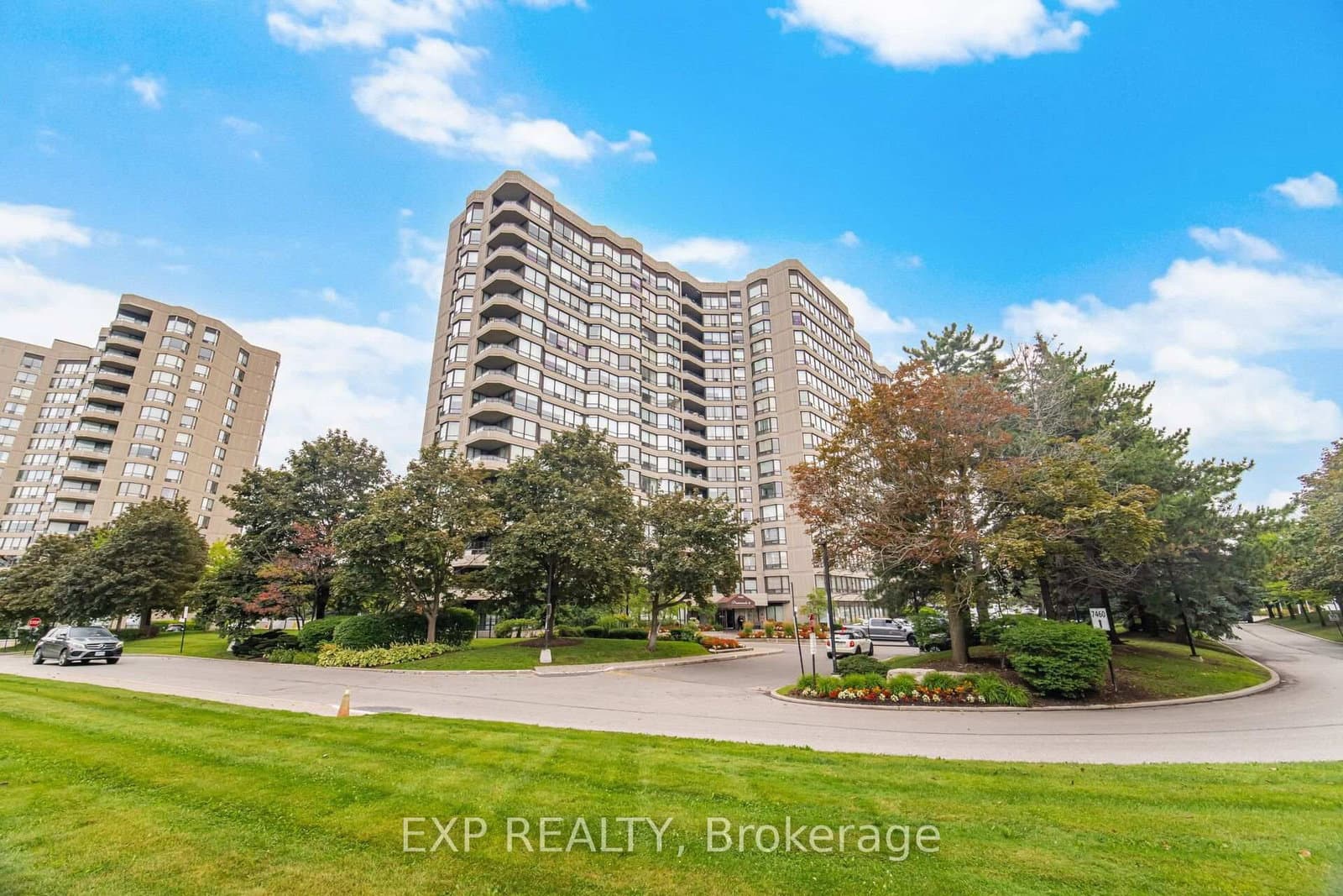 7440 Bathurst Street, Unit 410 - Image 1