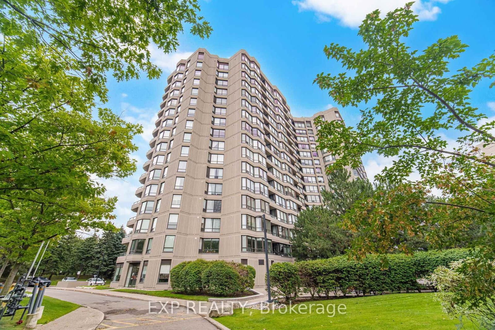 7440 Bathurst Street, Unit 410 - Image 2