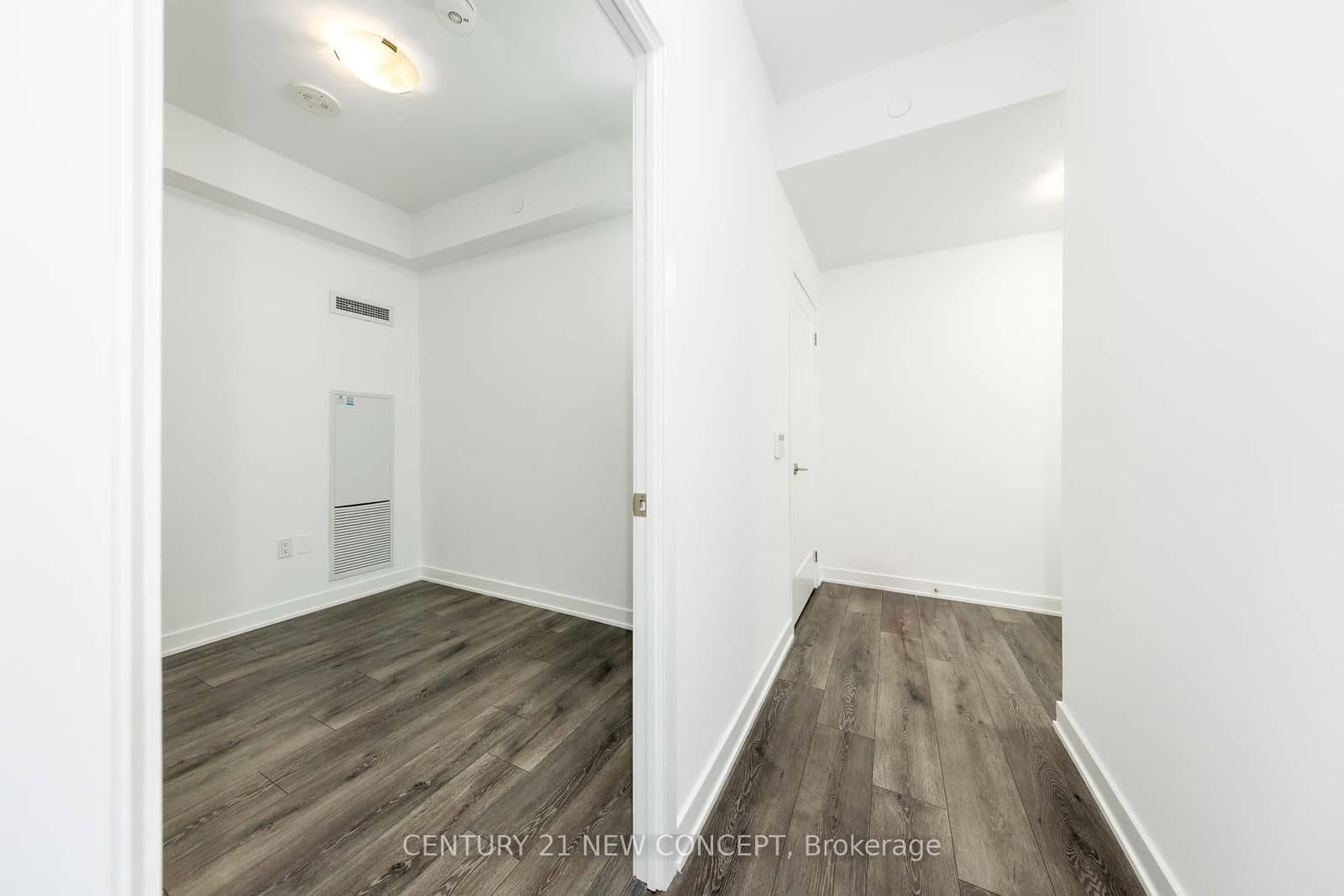 105 Oneida Crescent, Unit 1403 - Image 6