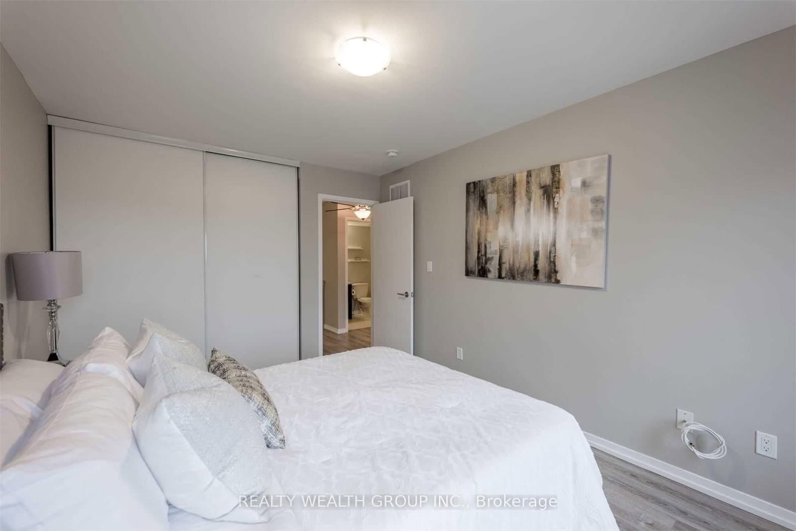 26 Bruce Street, Unit 12 - Image 2