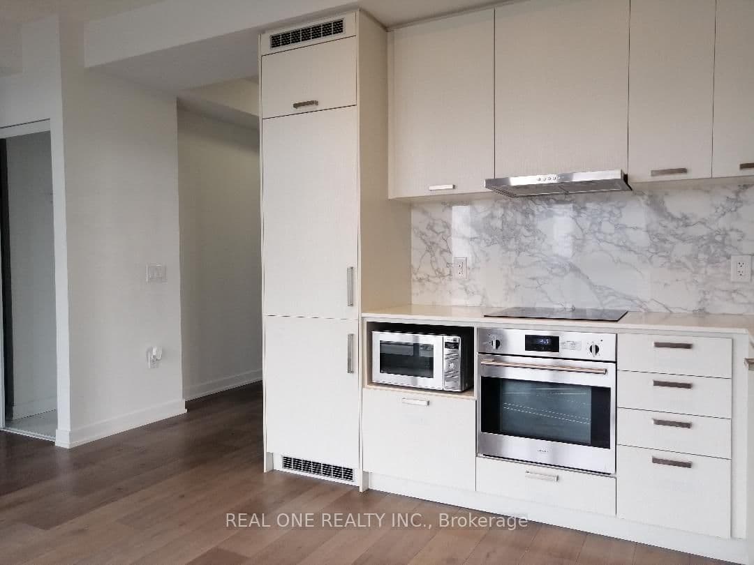 38 Honeycrisp Crescent, Unit 2001 - Image 4