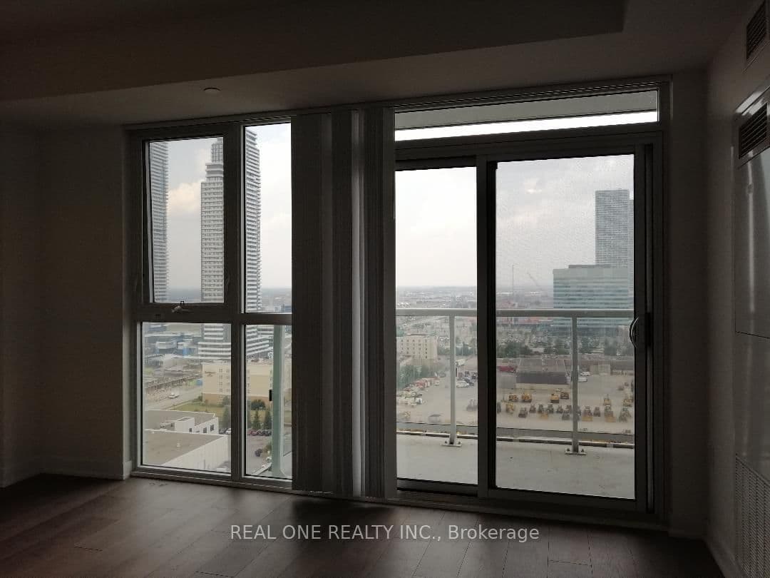38 Honeycrisp Crescent, Unit 2001 - Image 6