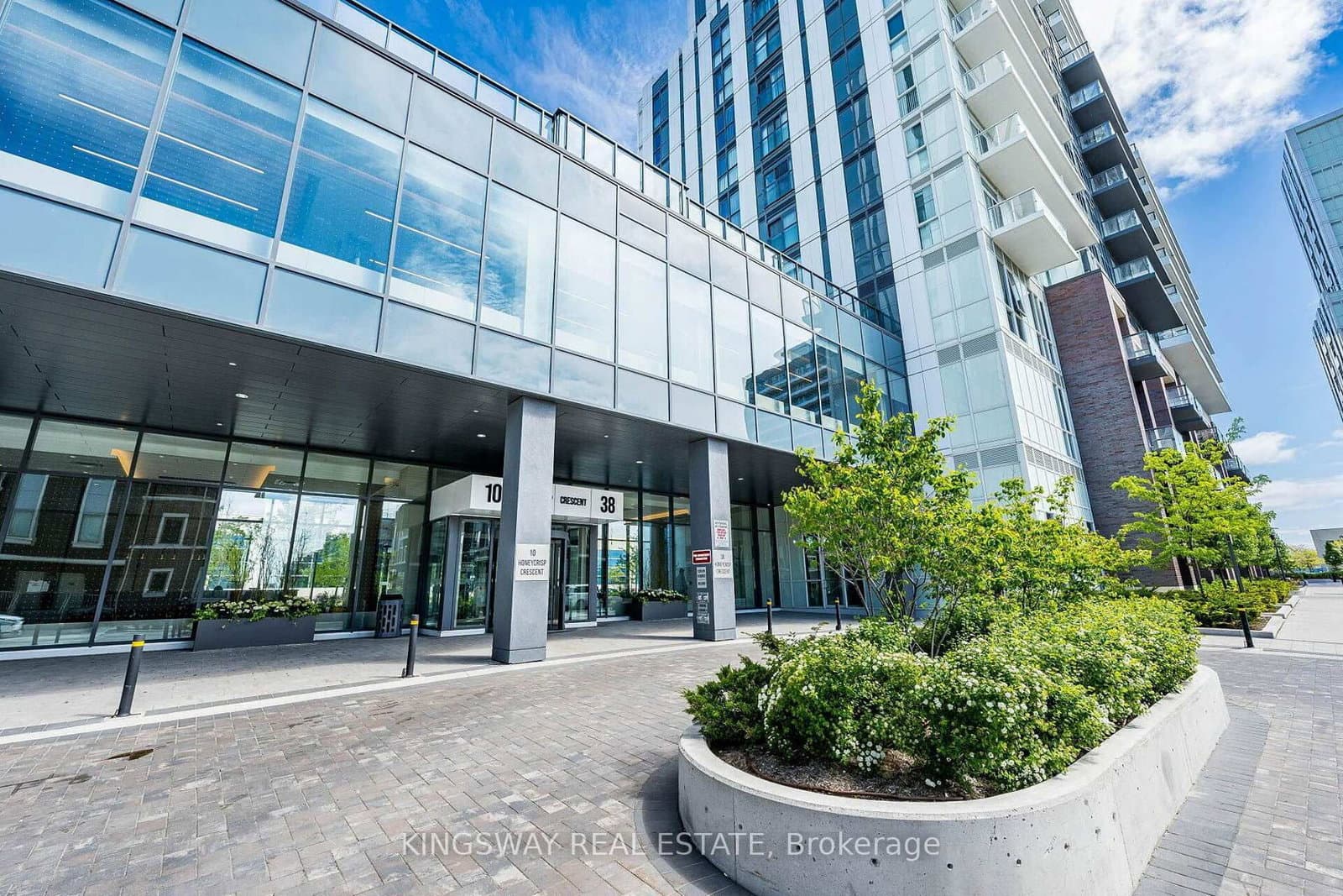38 Honeycrisp Crescent, Unit 203 - Image 3