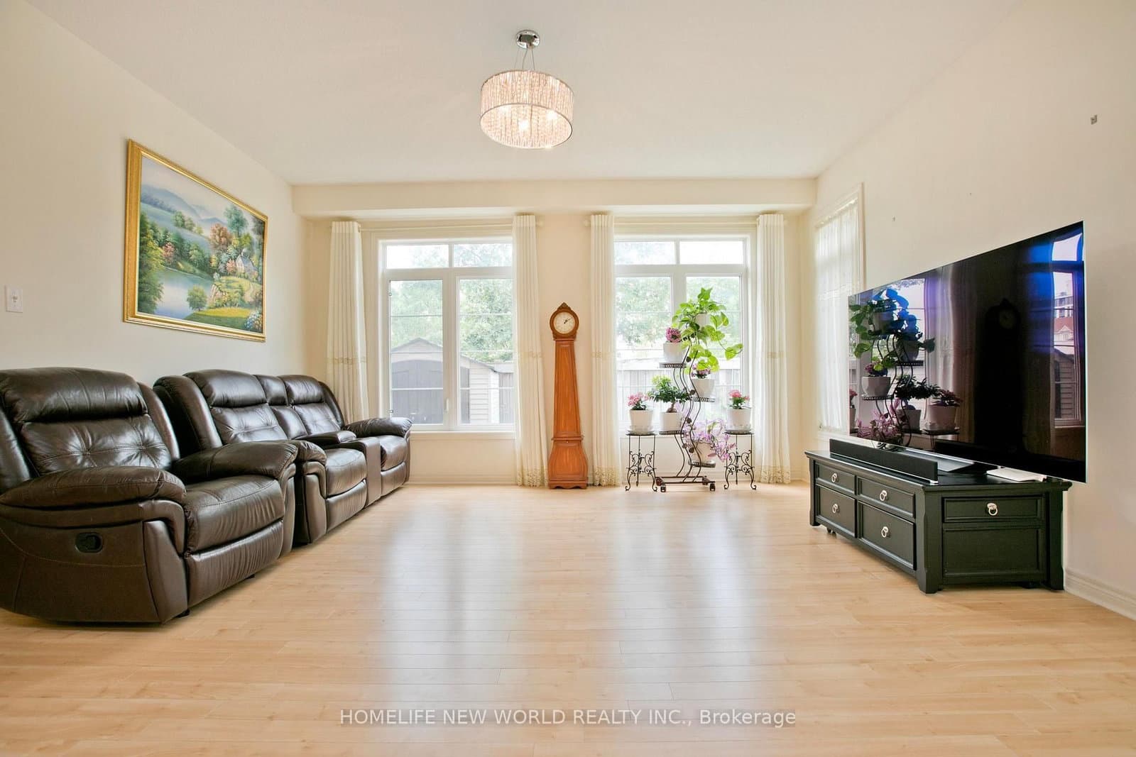 153 Alexander Lawrie Avenue - Image 6