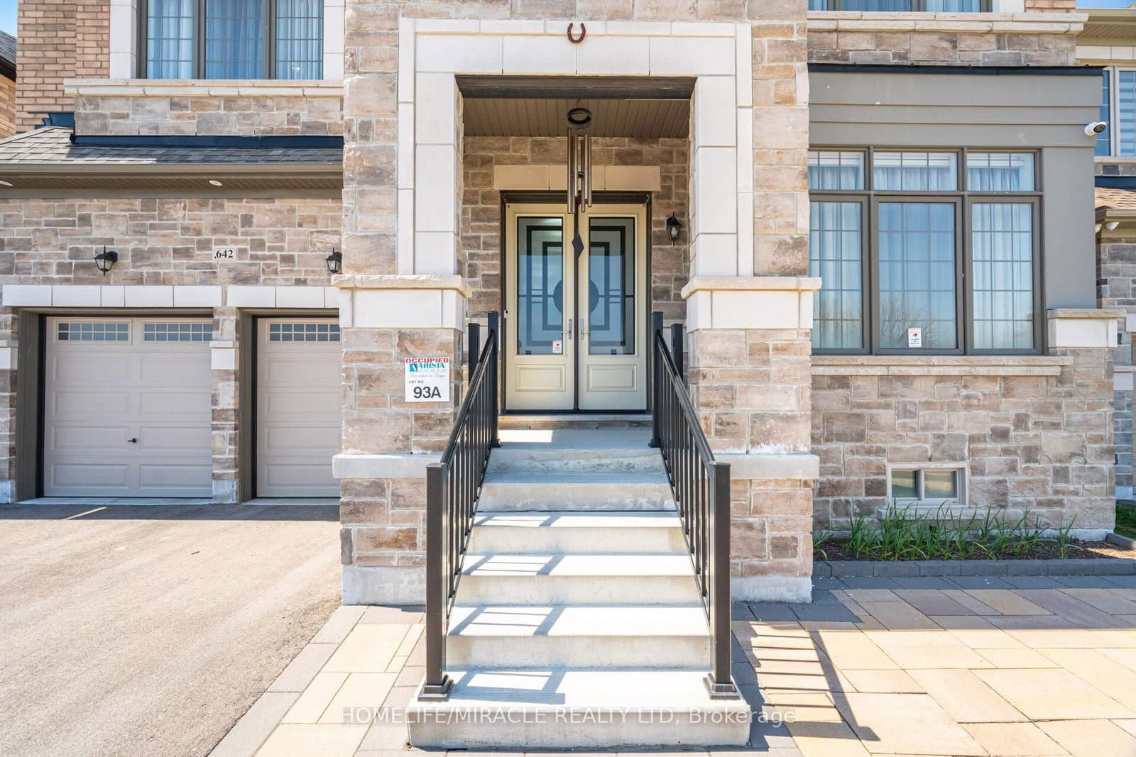 642 Barons Street - Image 2