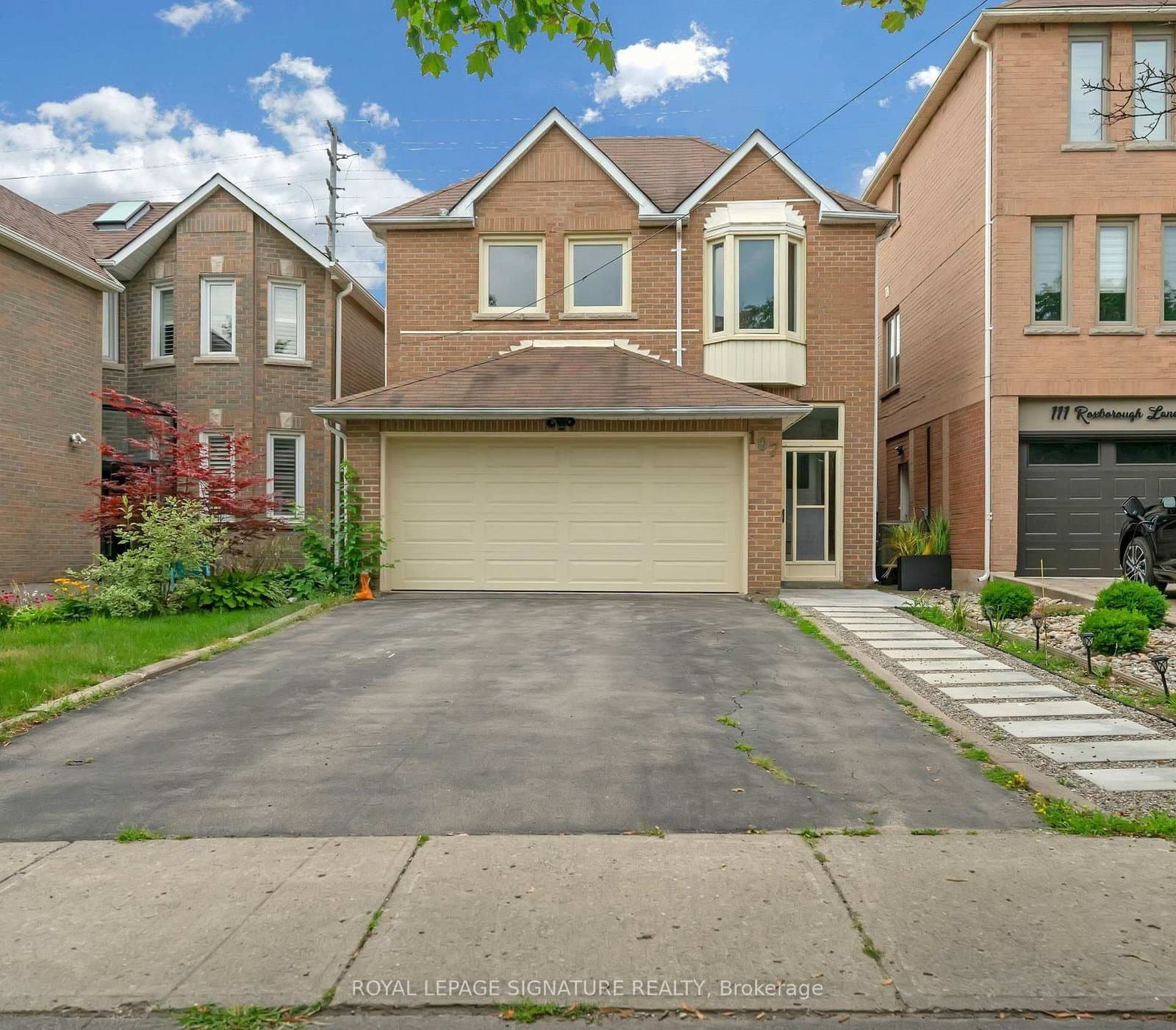 107 Roxborough Lane - Image 1