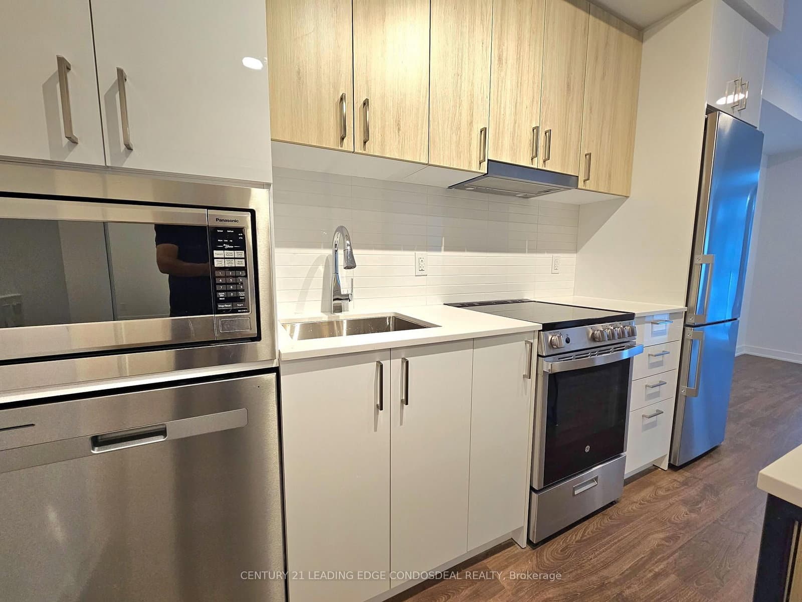 30 Upper Mall Way, Unit 419 - Image 4