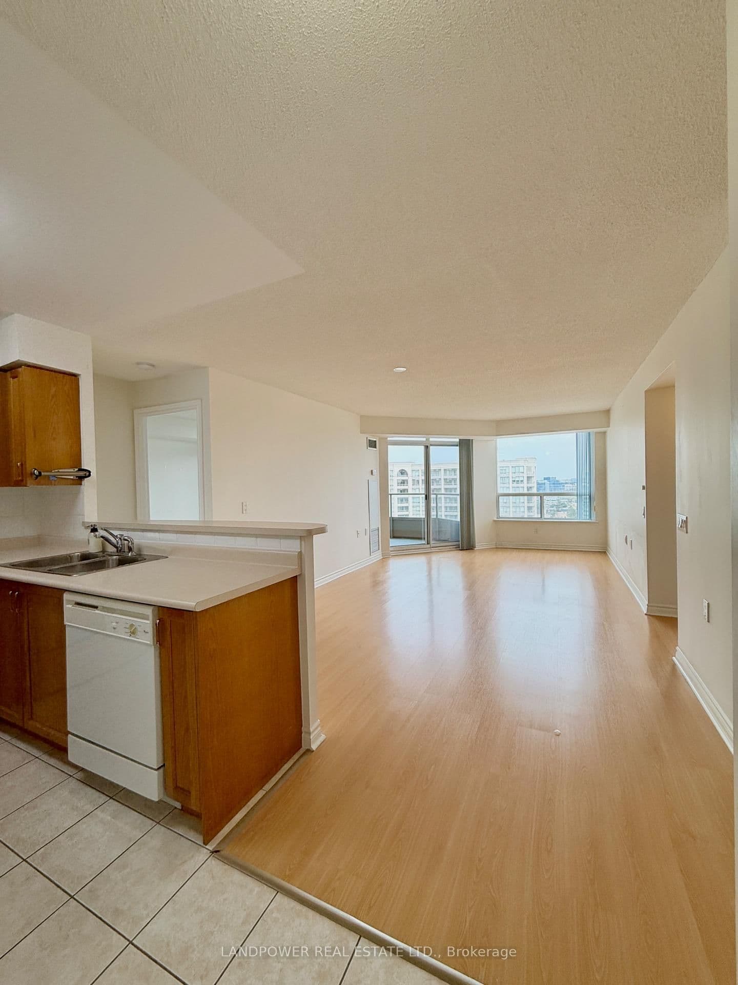 9015 Leslie Street, Unit 1202 - Image 2