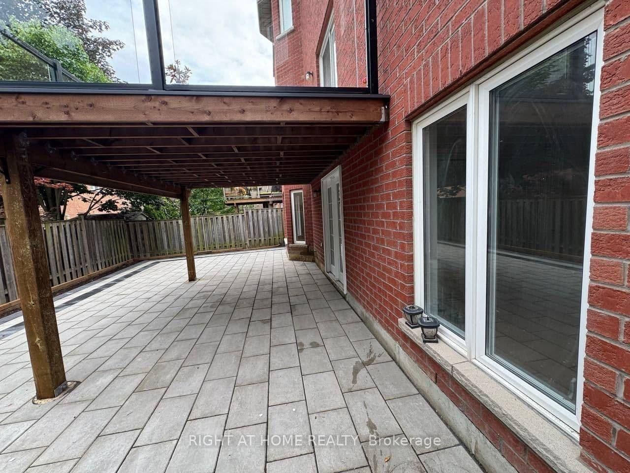 47 Medoc ( Basement) Place - Image 5