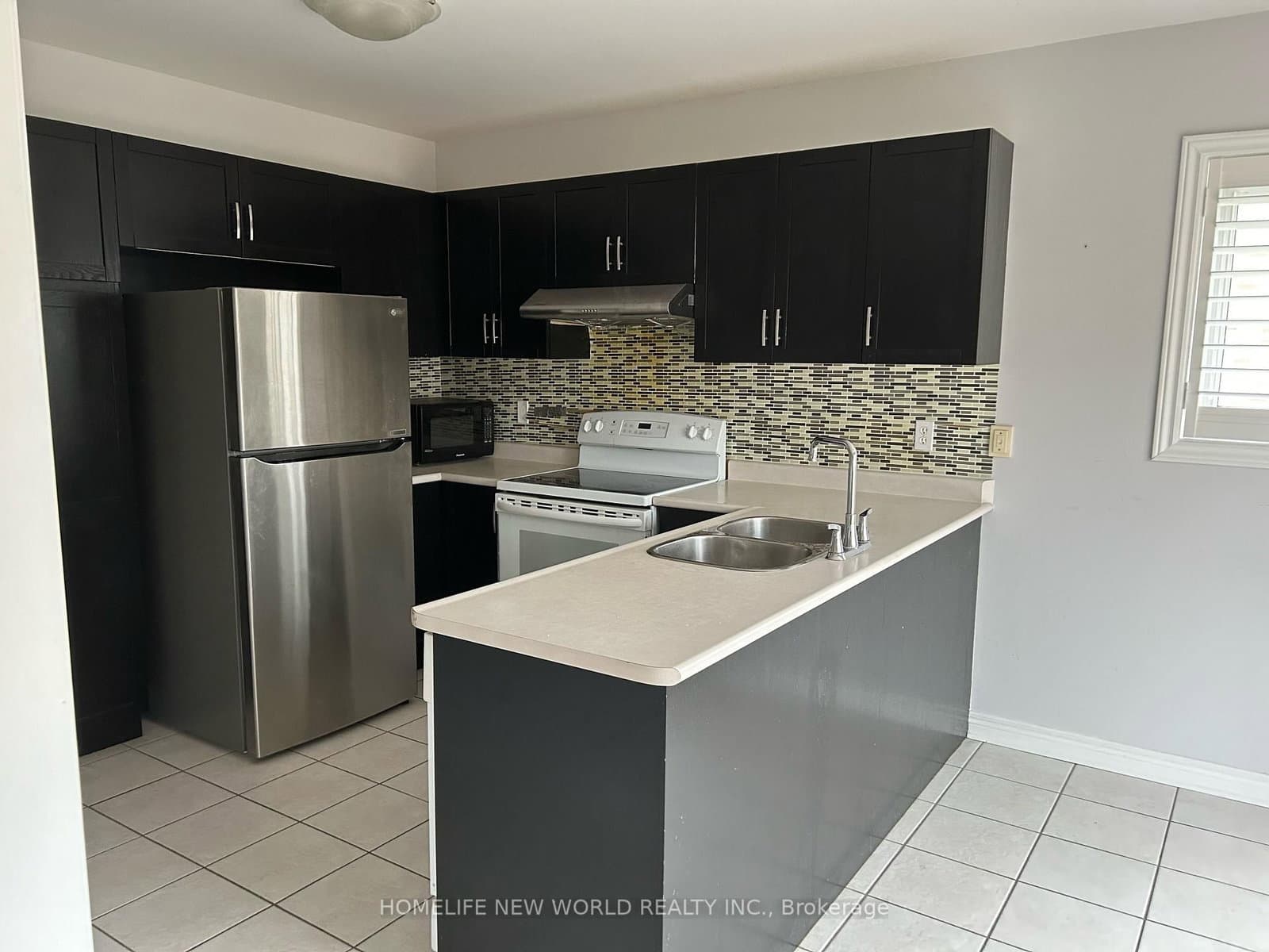 7 Zippora Drive - Image 4