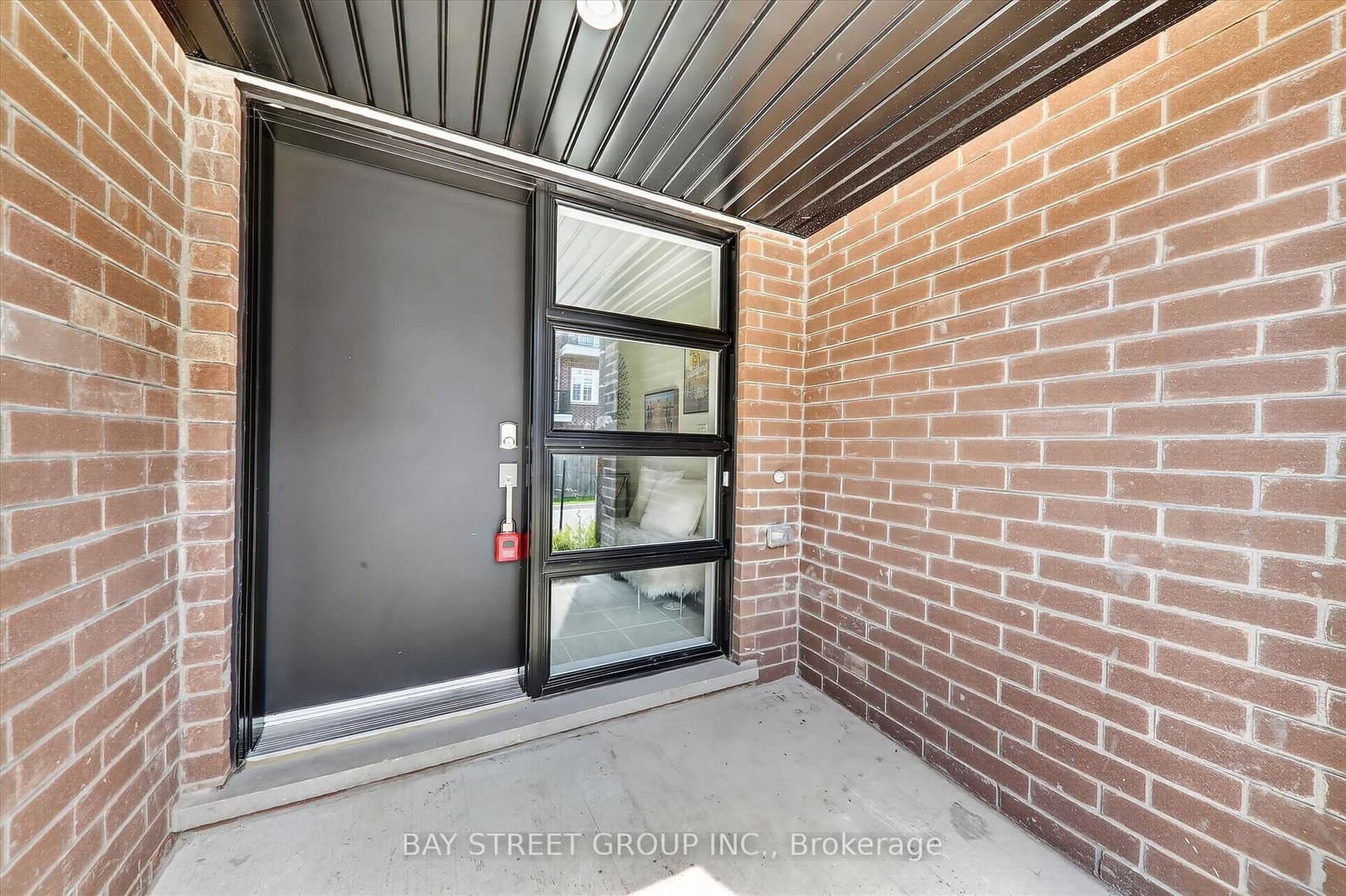 42 HERMAN GILROY Lane - Image 3