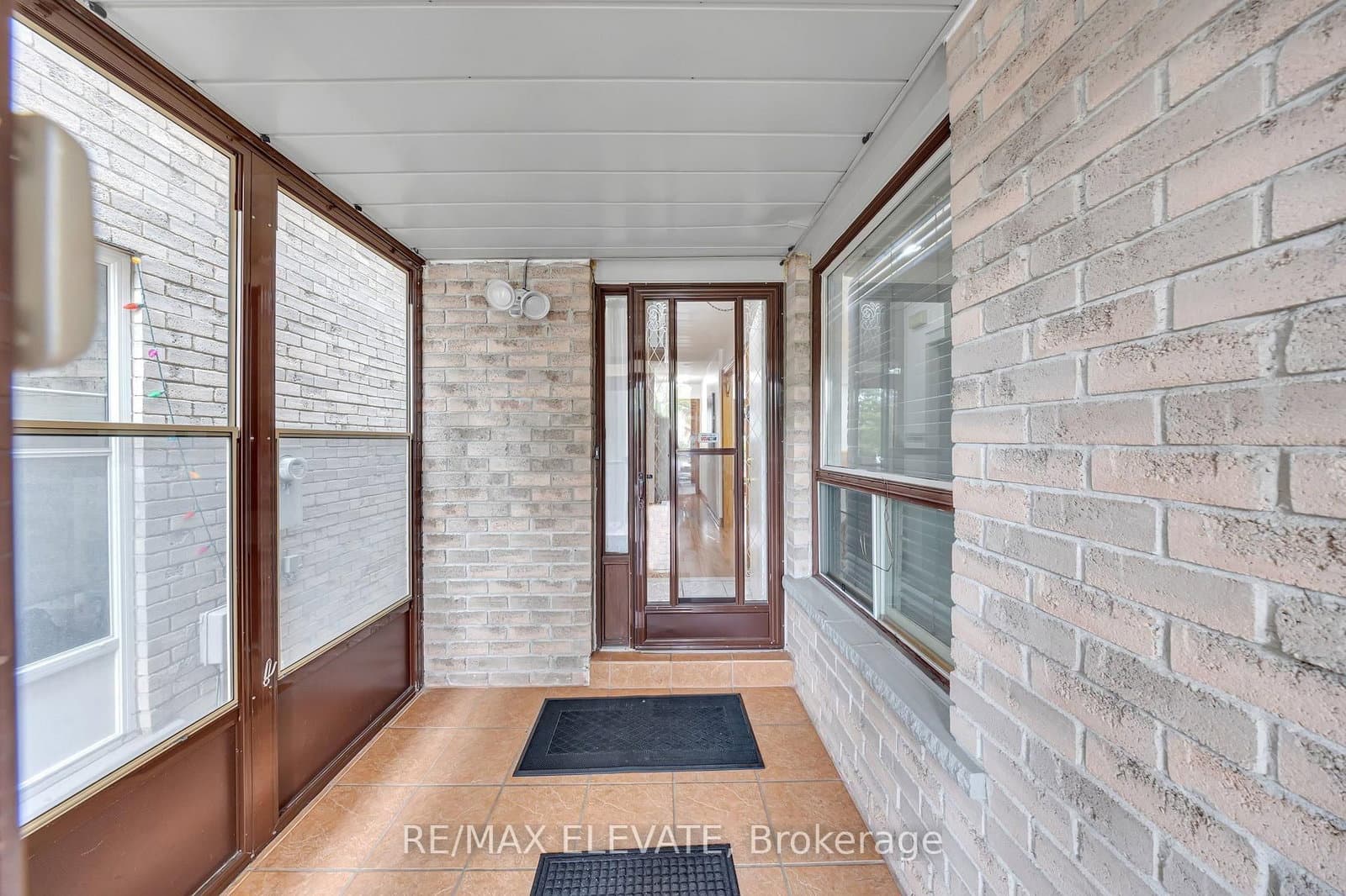 37 Miles Farm Road - Image 5