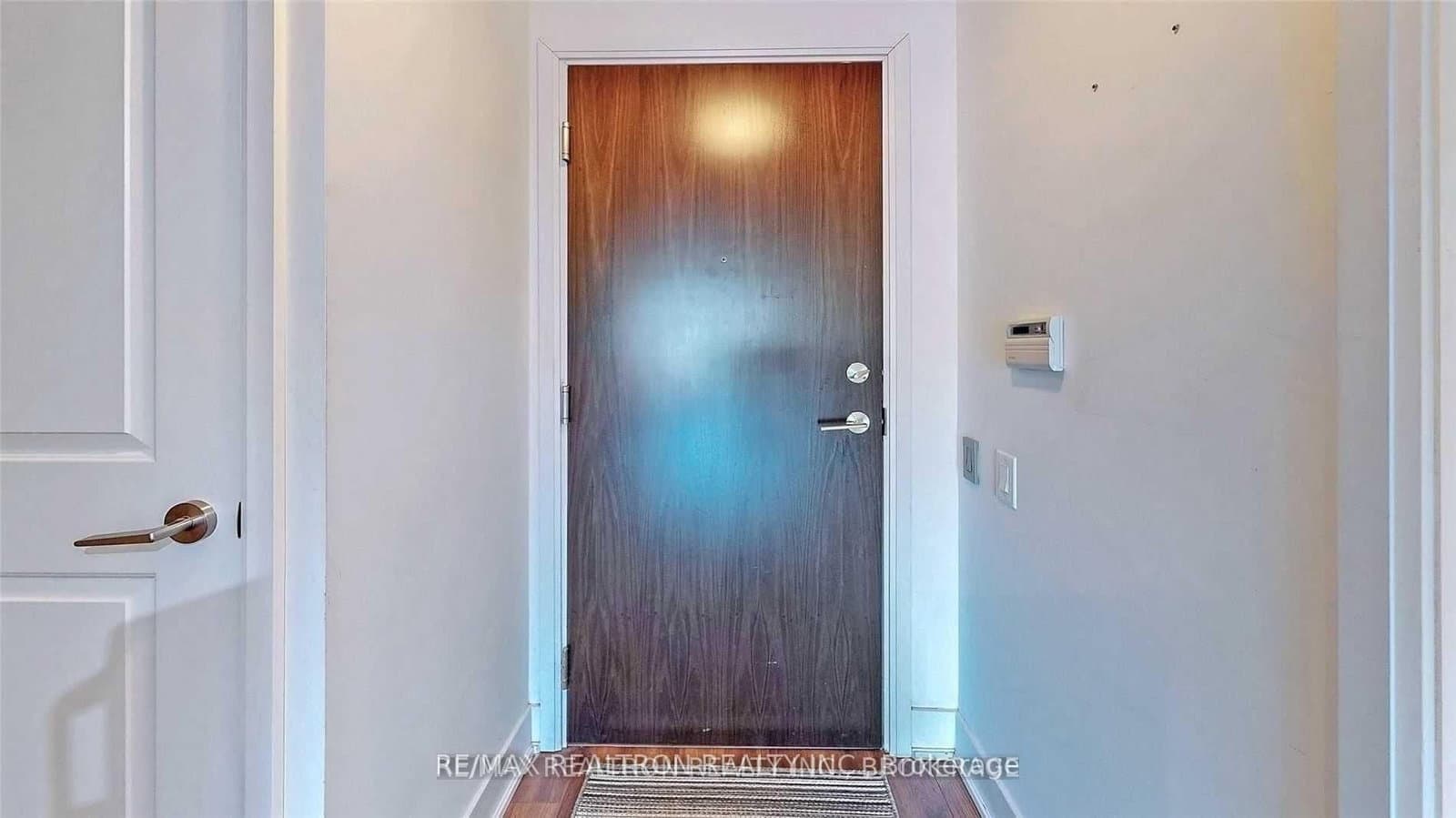 7608 Yonge Street, Unit 403 - Image 2