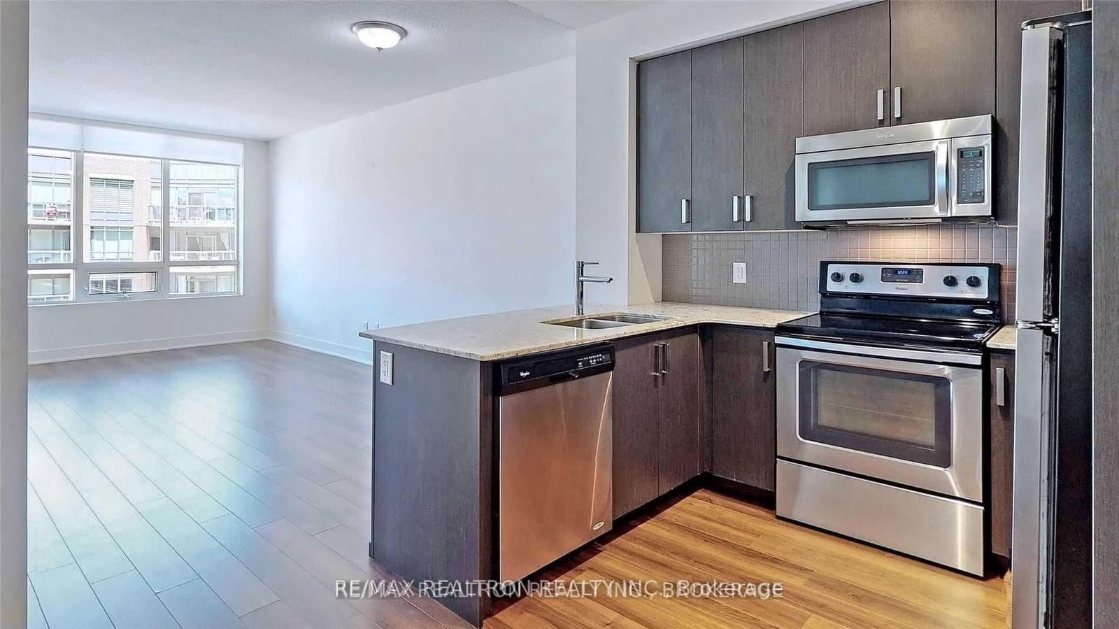 7608 Yonge Street, Unit 403 - Image 6