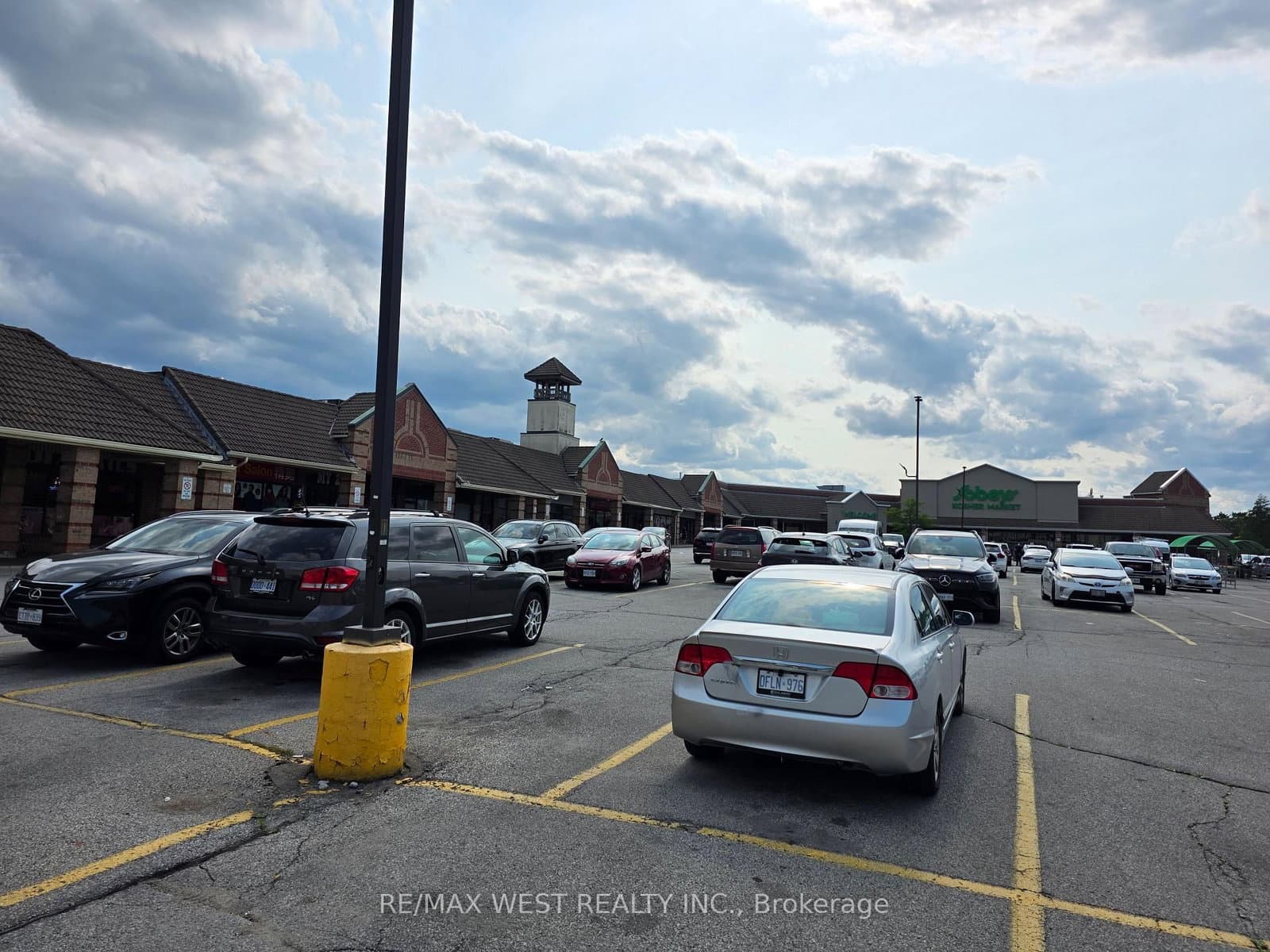 441 Clark Avenue W, Unit 16A - Image 4