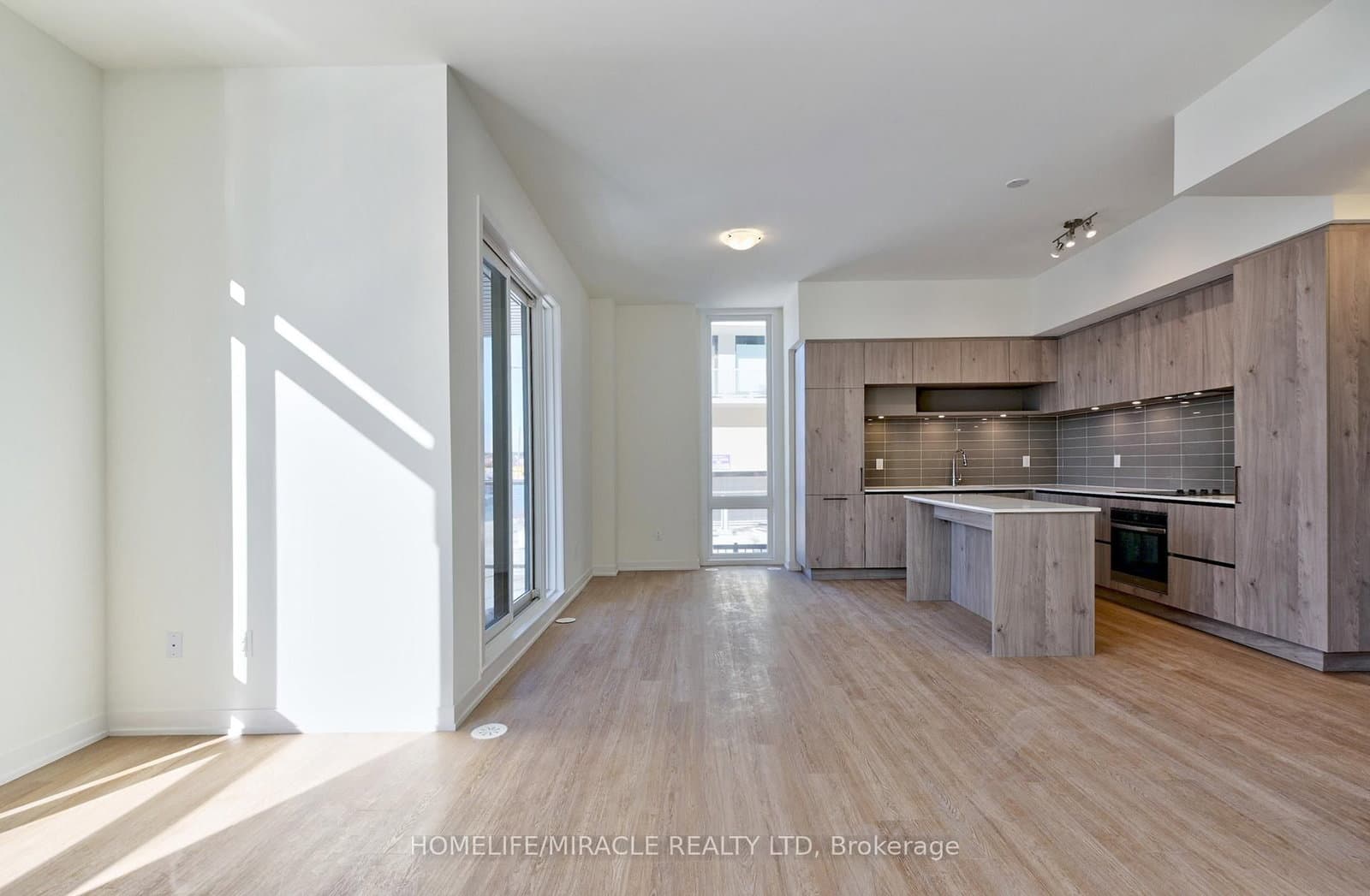 14 David Eyer Road, Unit 1017 - Image 3