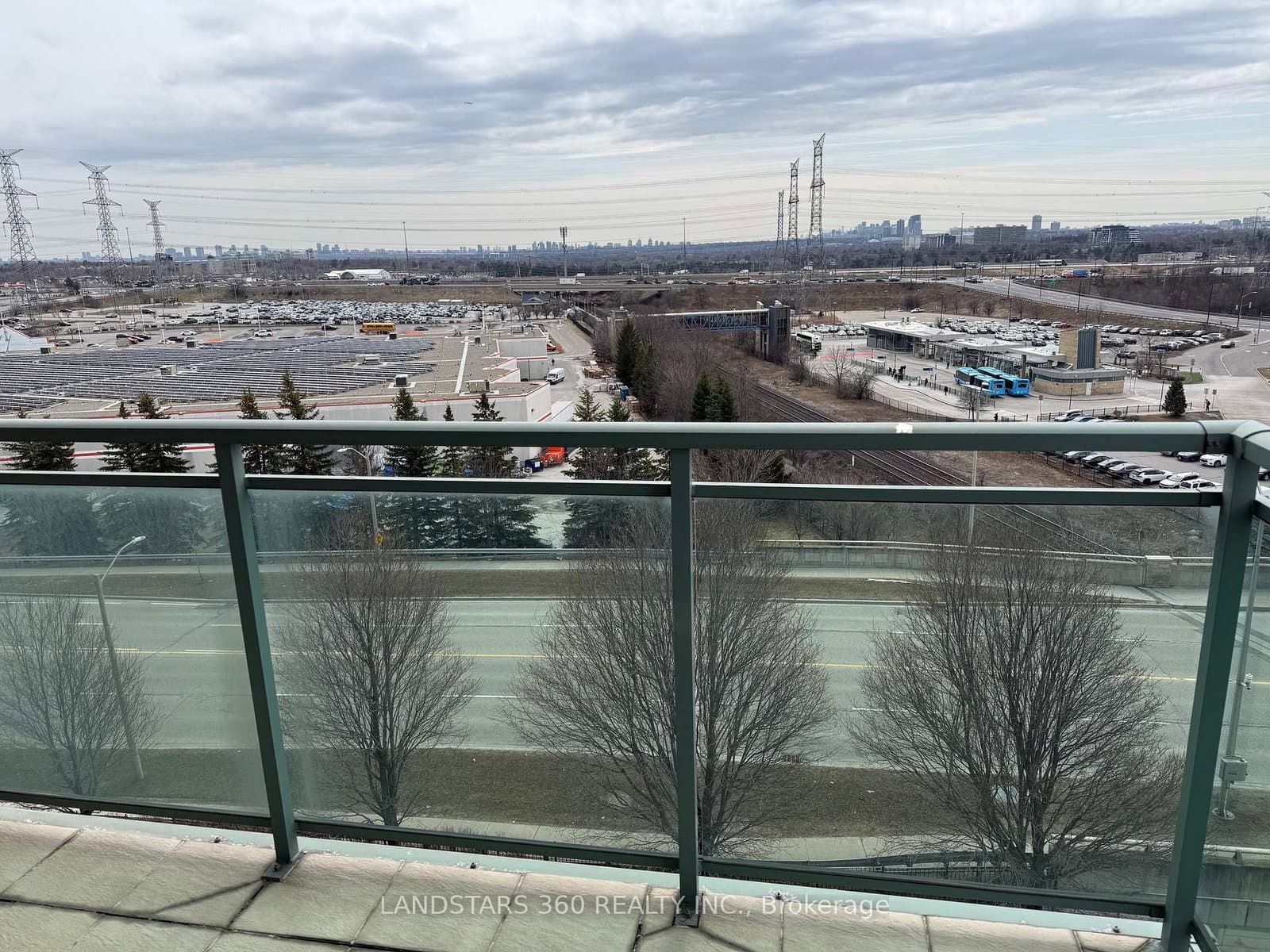 39 Oneida Crescent, Unit 906 - Image 3