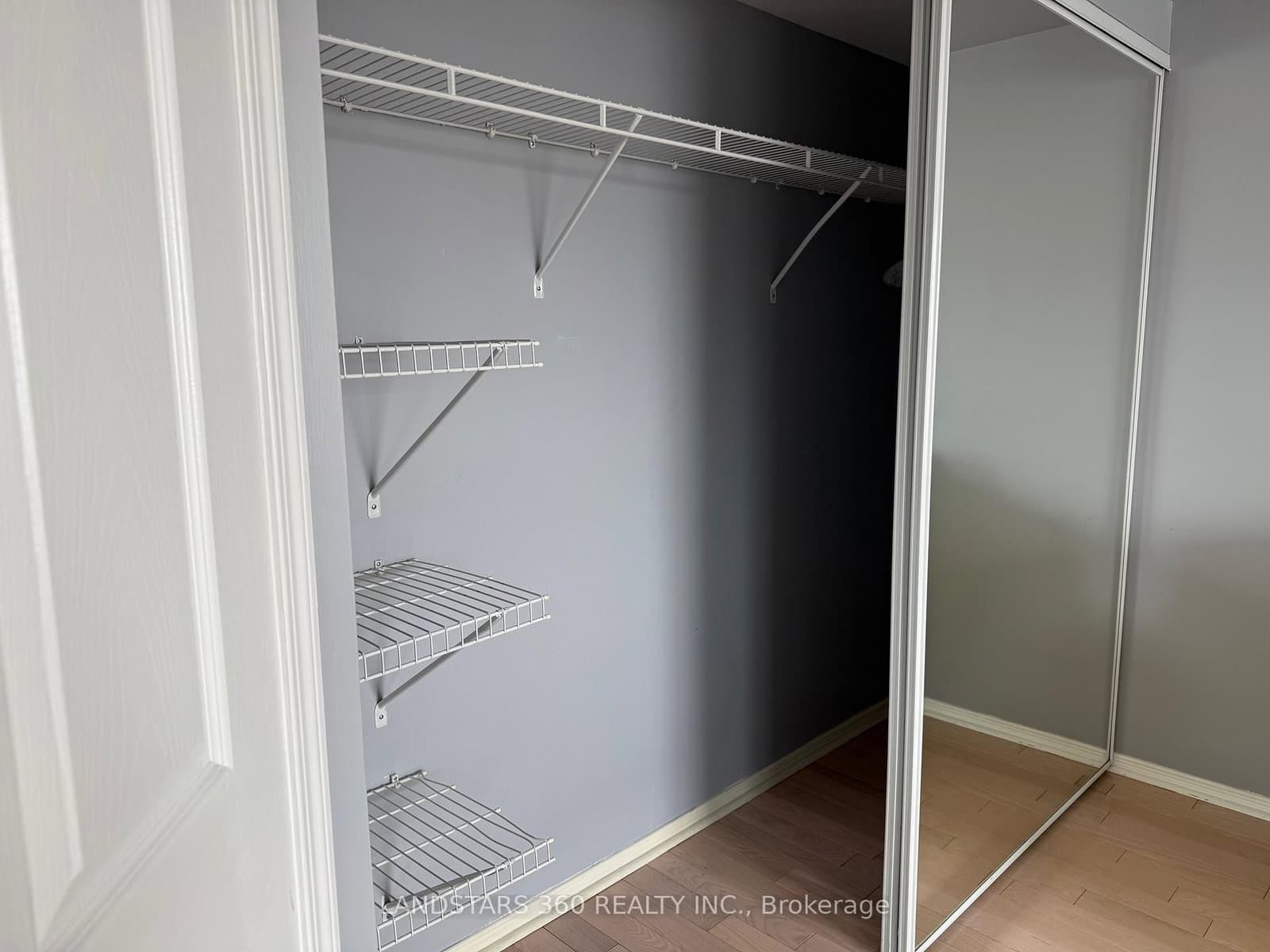 39 Oneida Crescent, Unit 906 - Image 5