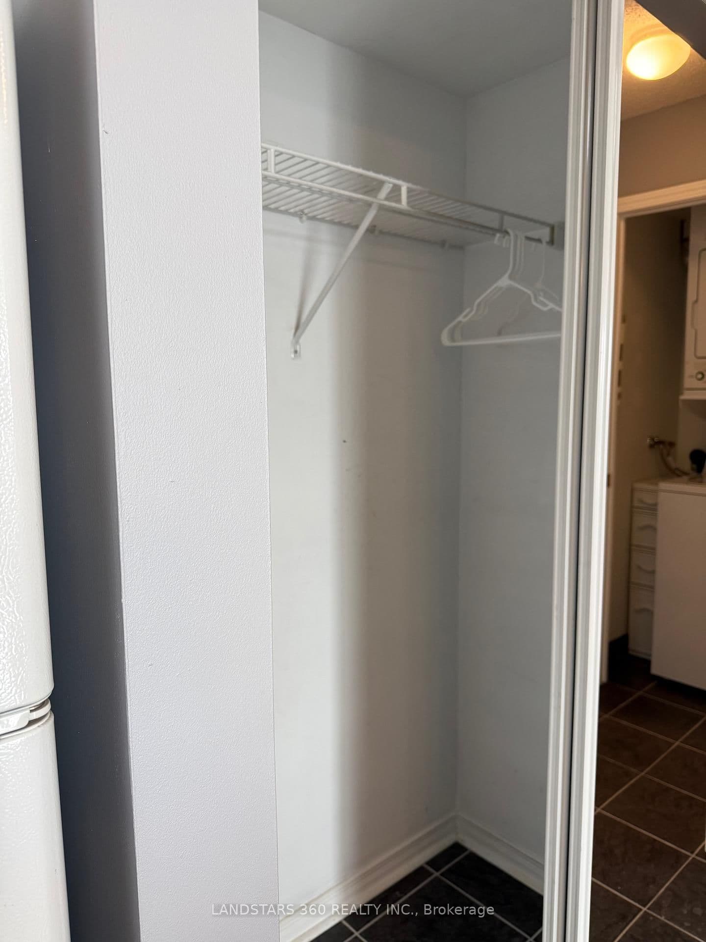39 Oneida Crescent, Unit 906 - Image 6
