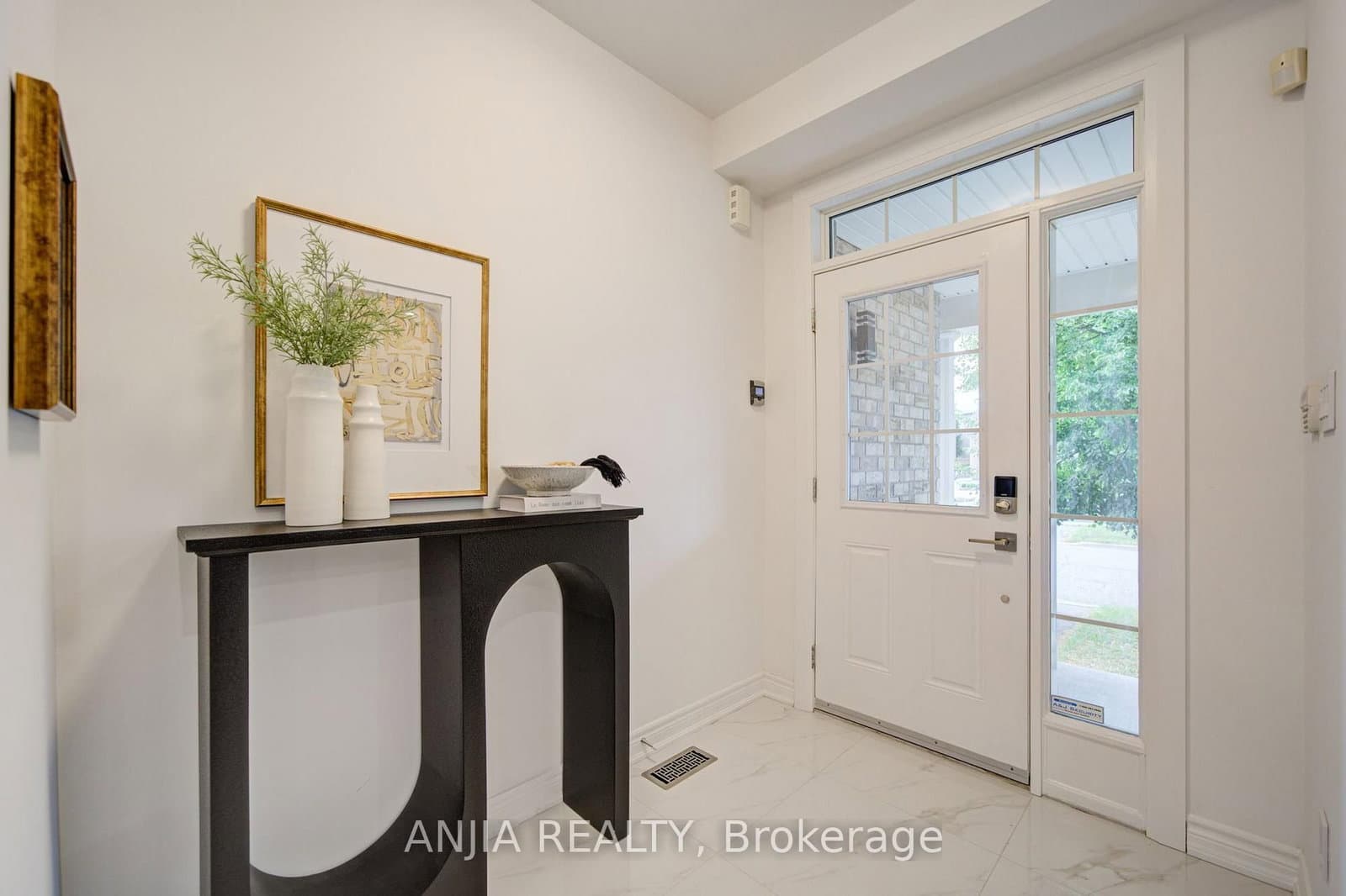 9 Mimosa Street - Image 6