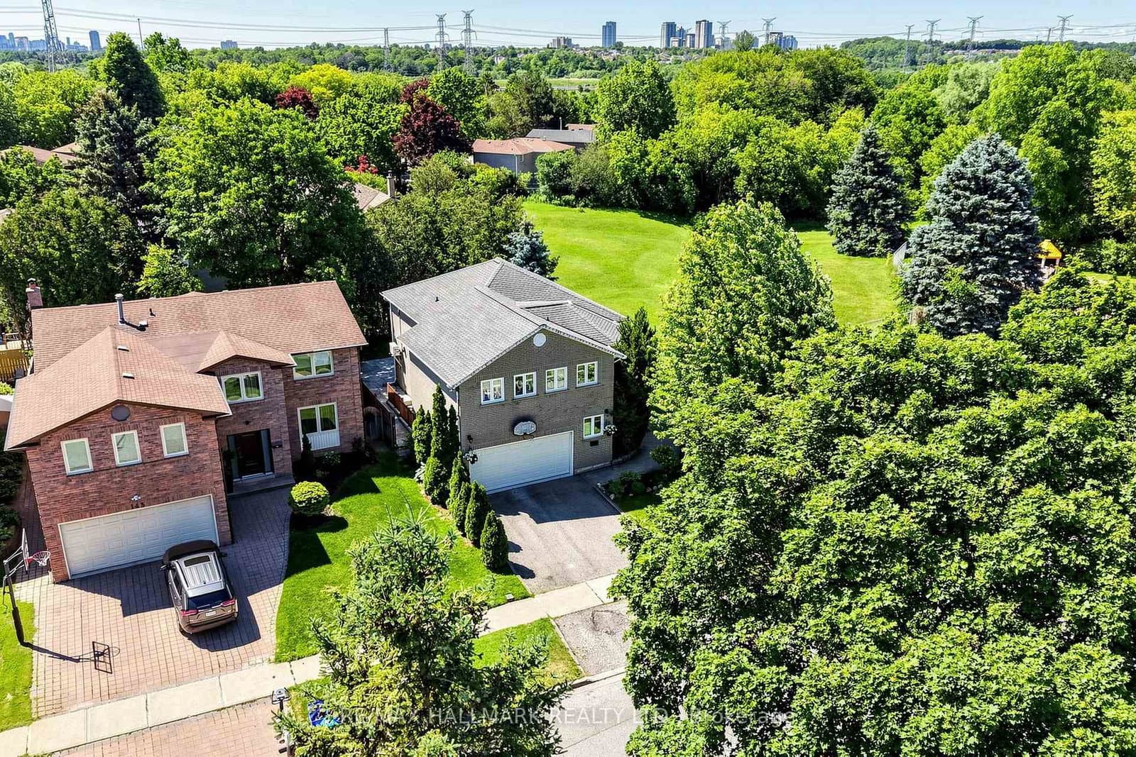 145 Old Surrey Lane - Image 1